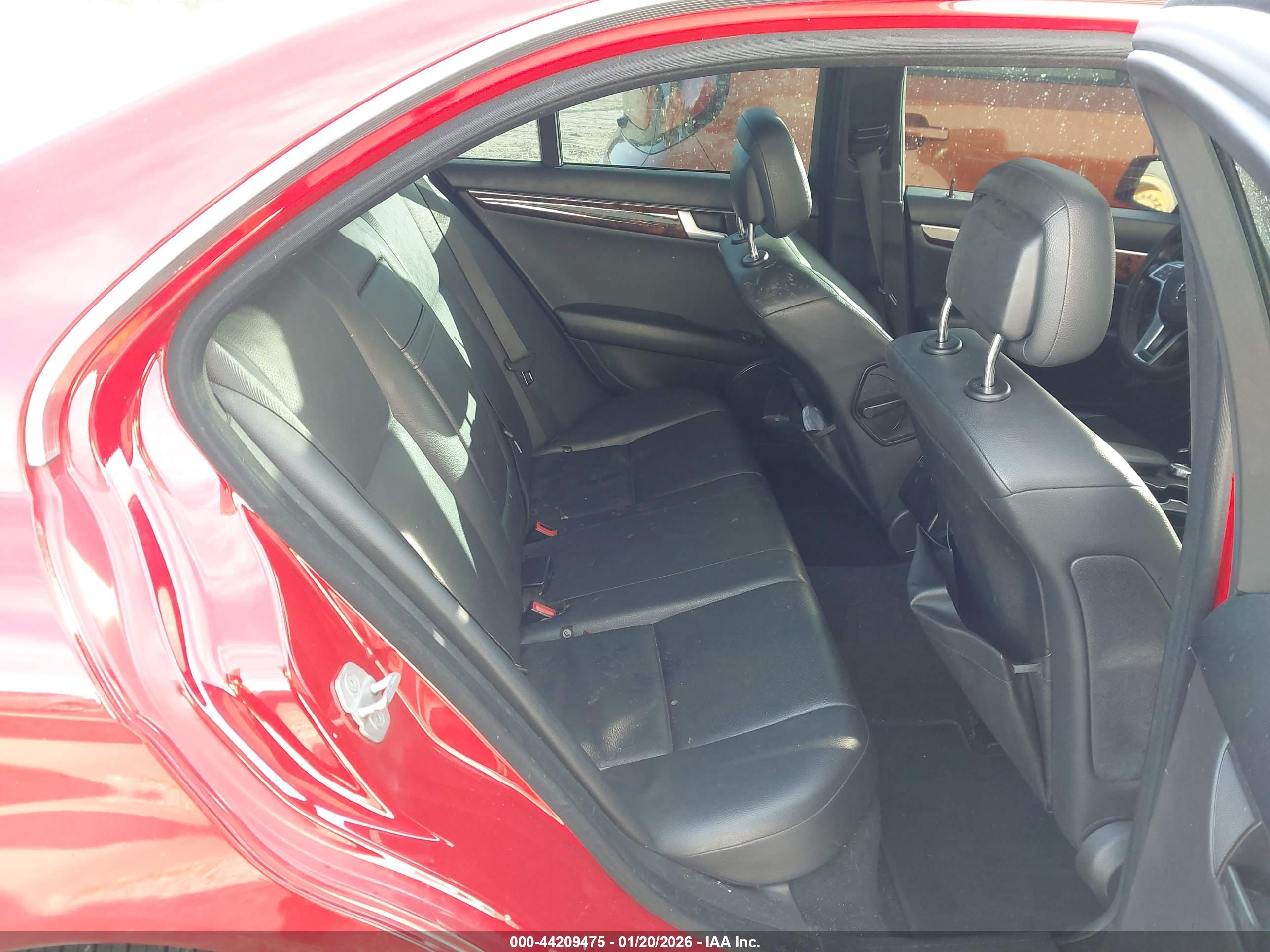 MERCEDES-BENZ C image 8