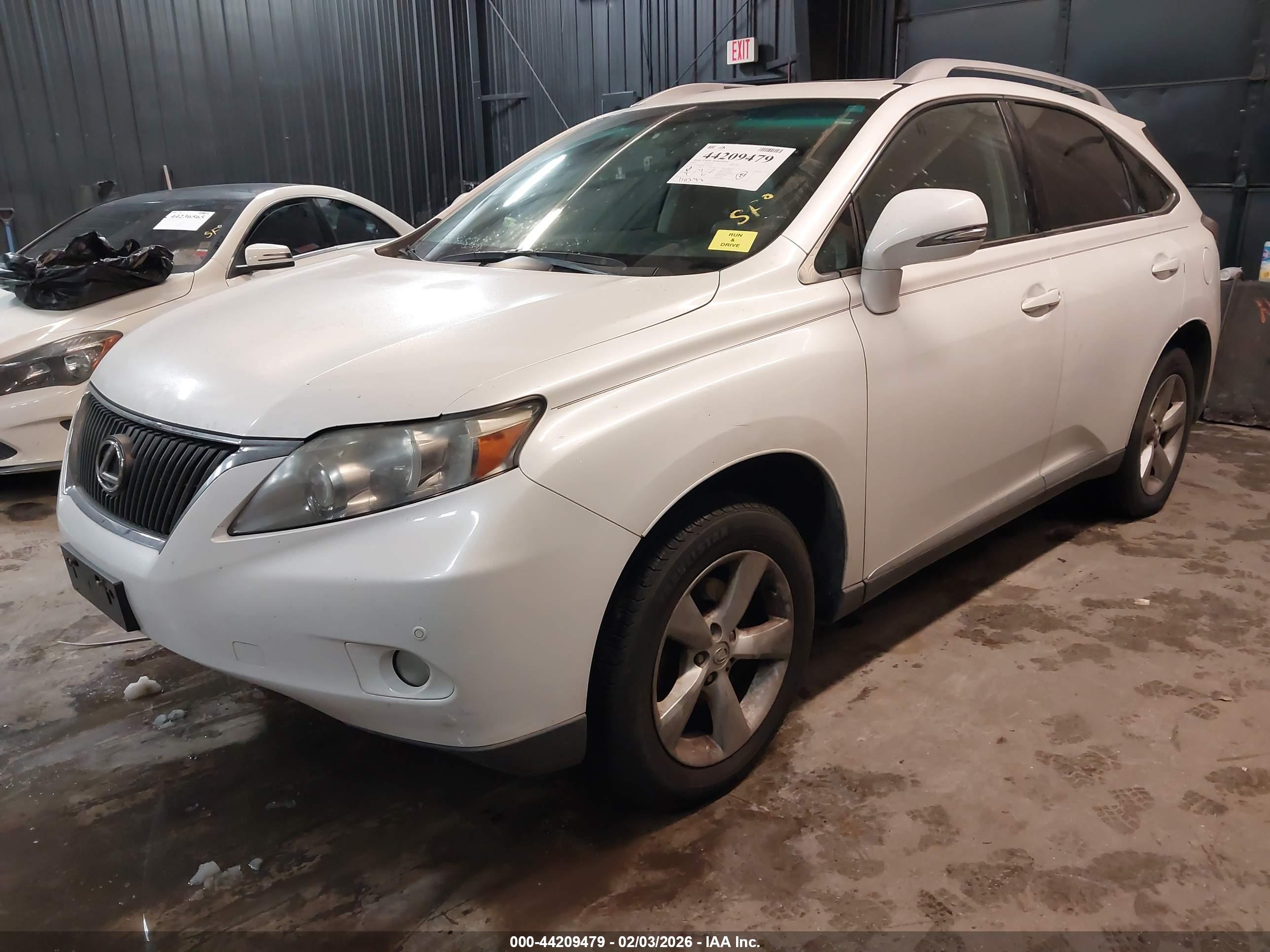 LEXUS RX image 2
