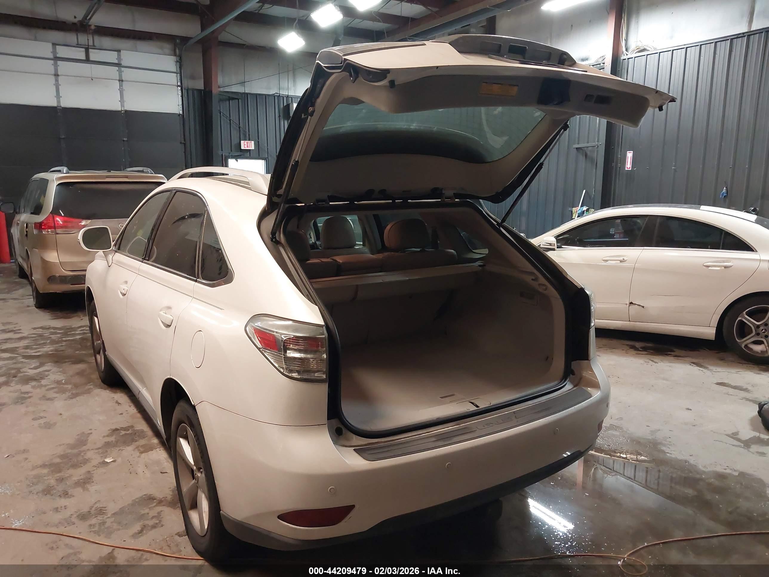 LEXUS RX image 3