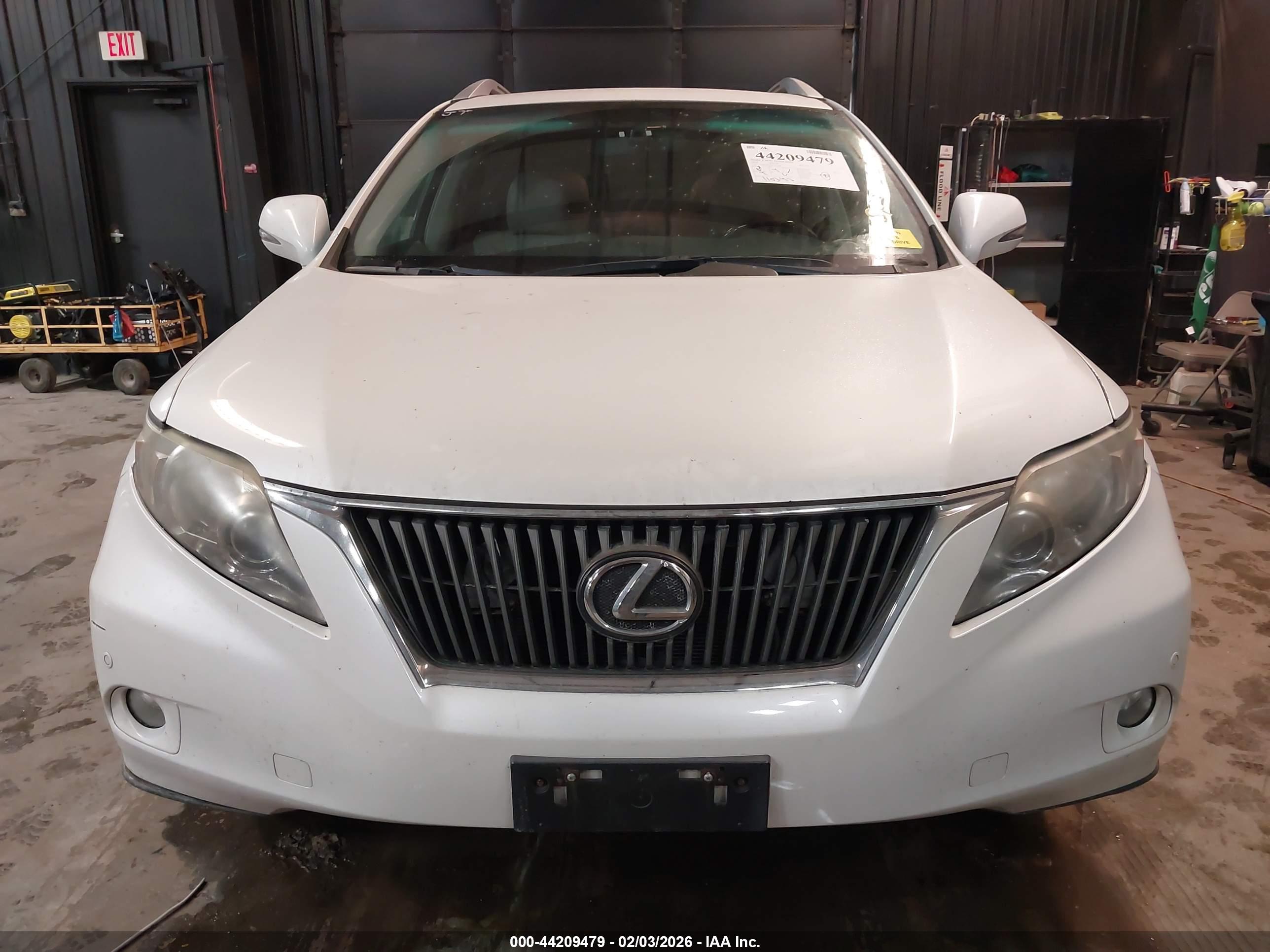 LEXUS RX image 6