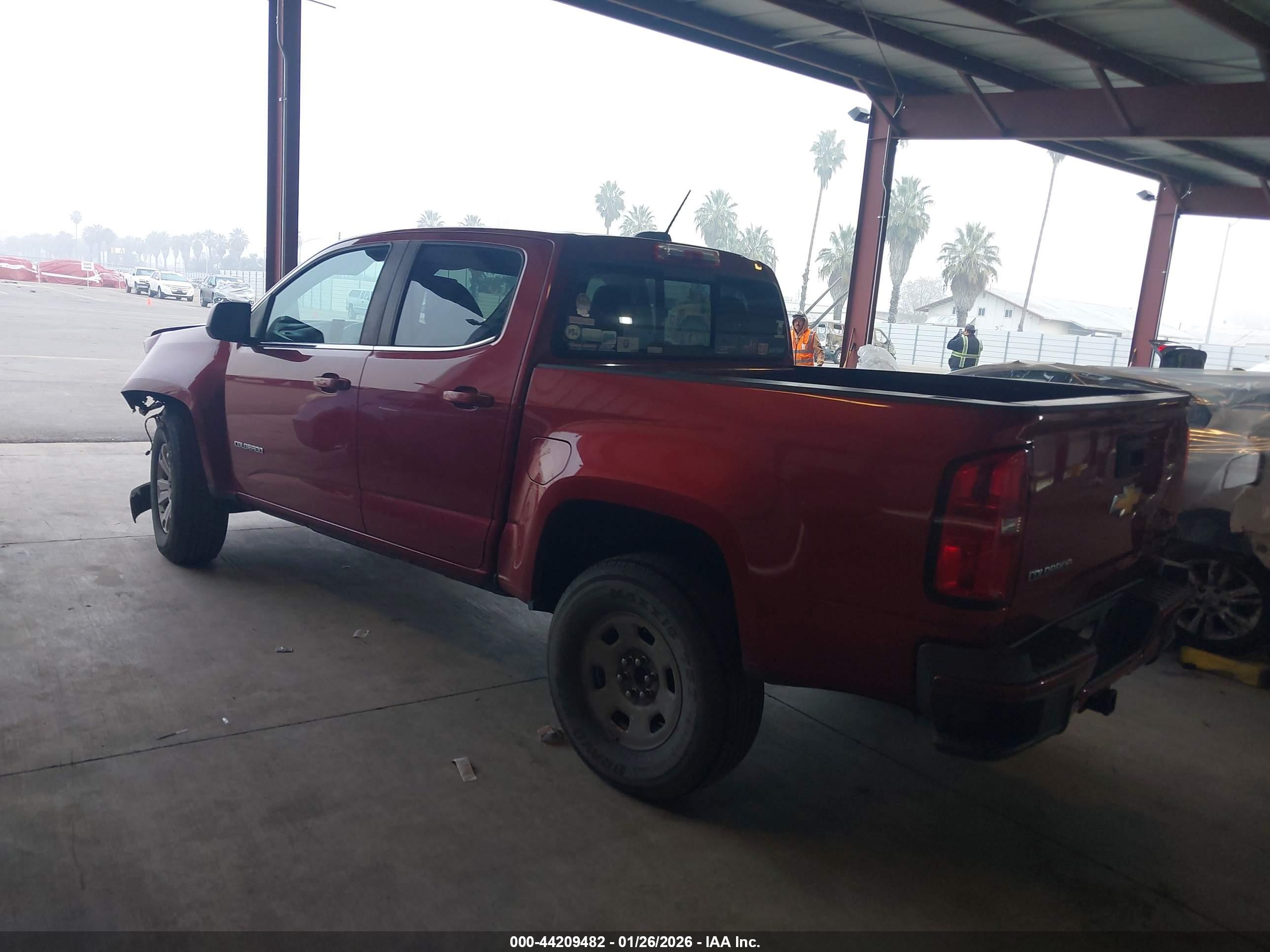 CHEVROLET COLORADO image 3