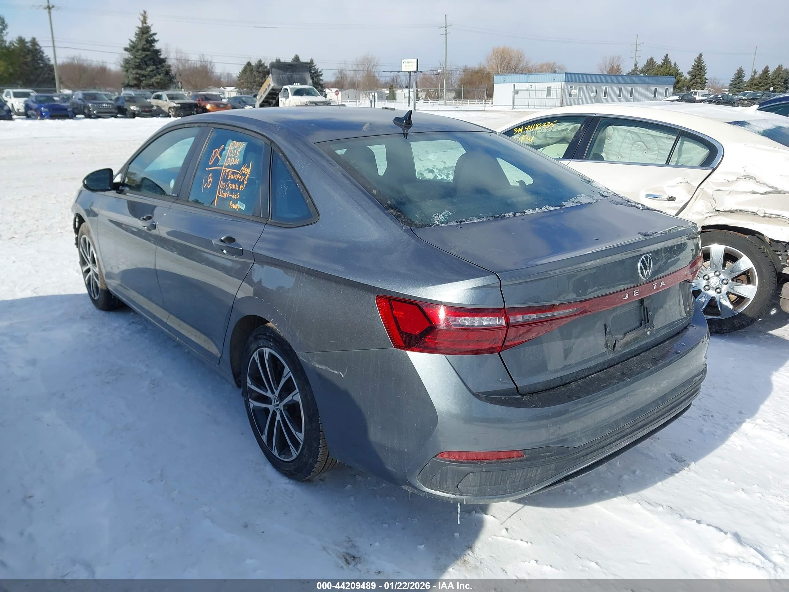 VOLKSWAGEN JETTA image 3