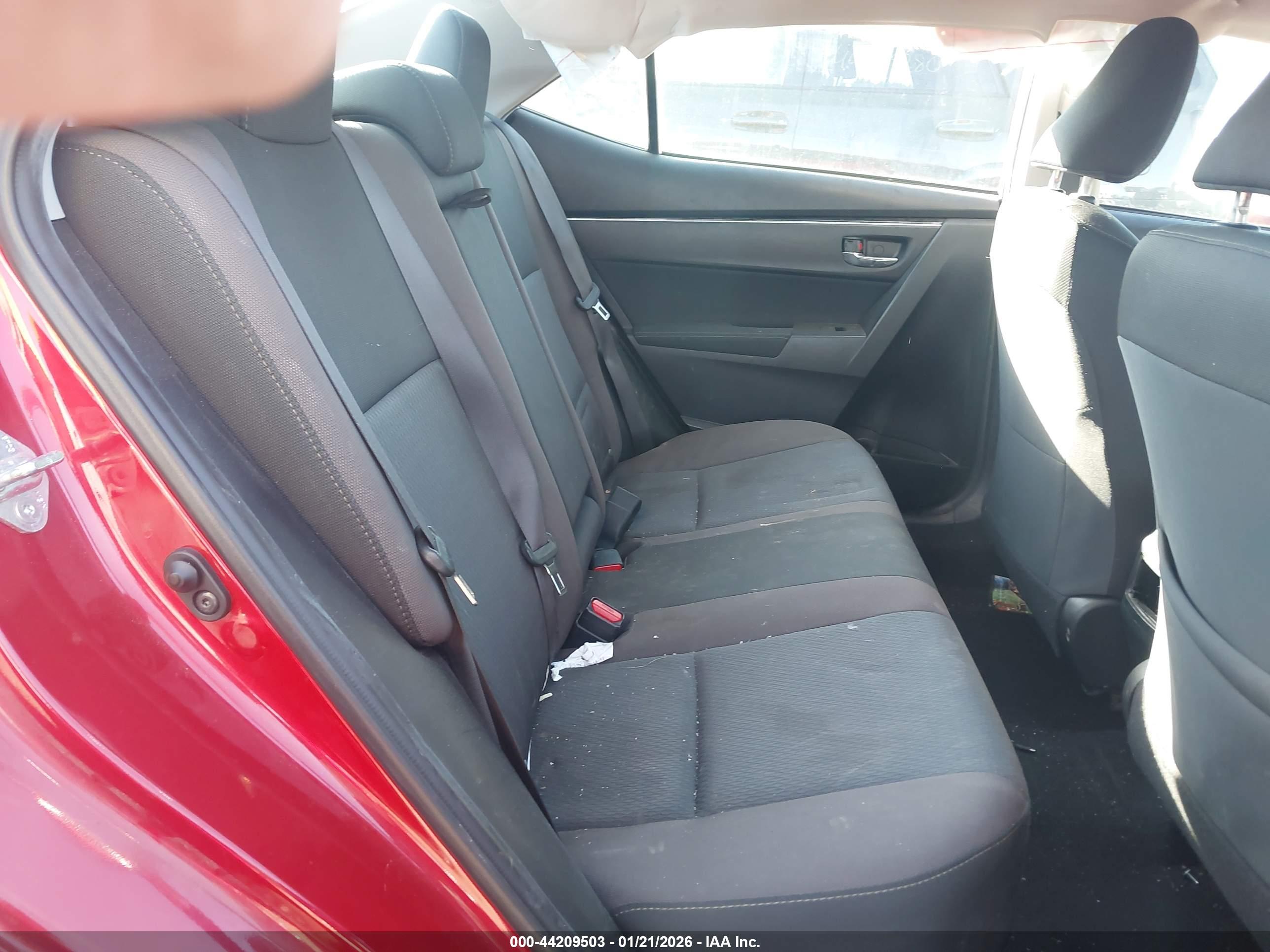 TOYOTA COROLLA image 8