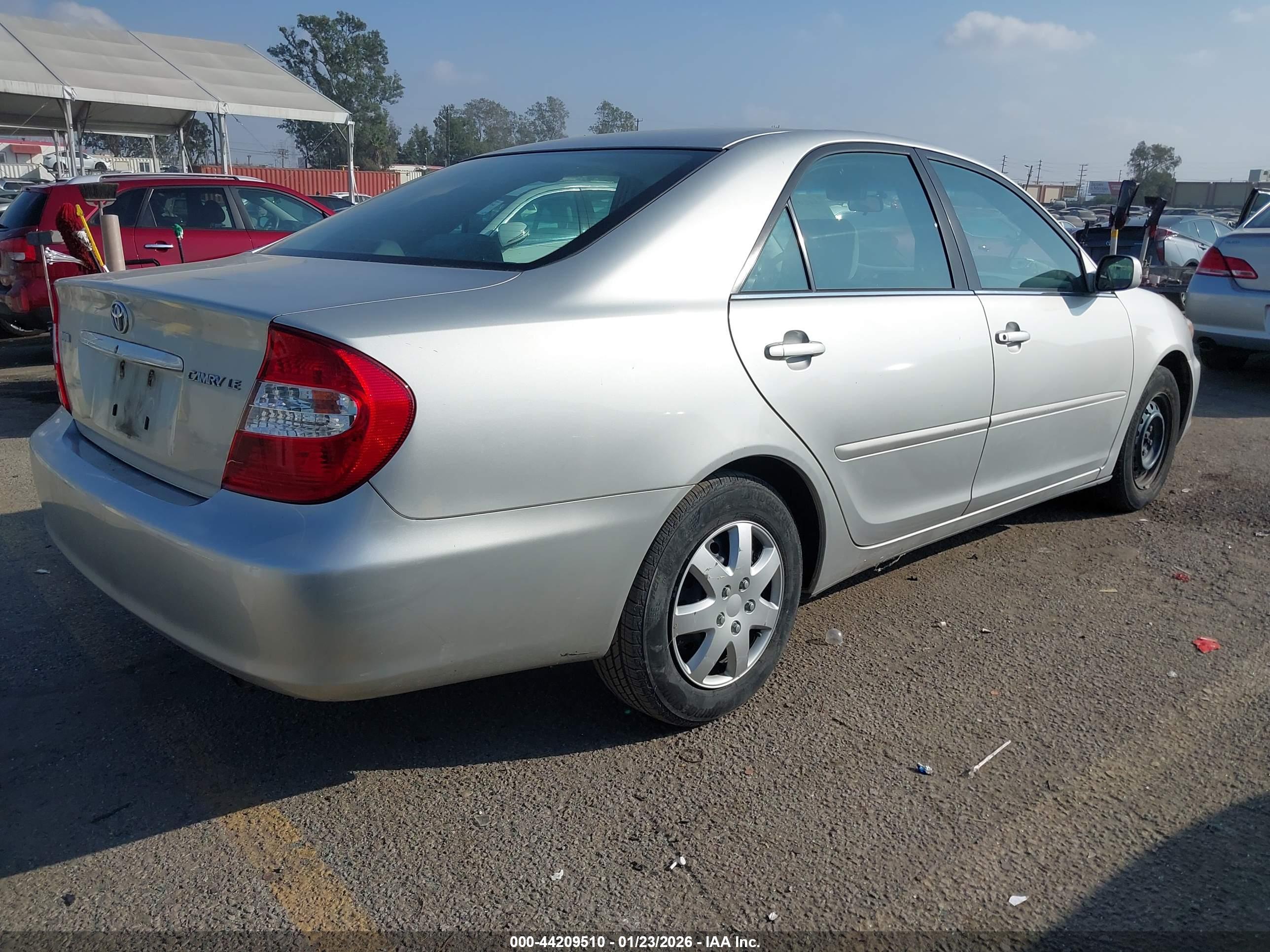 TOYOTA CAMRY image 4
