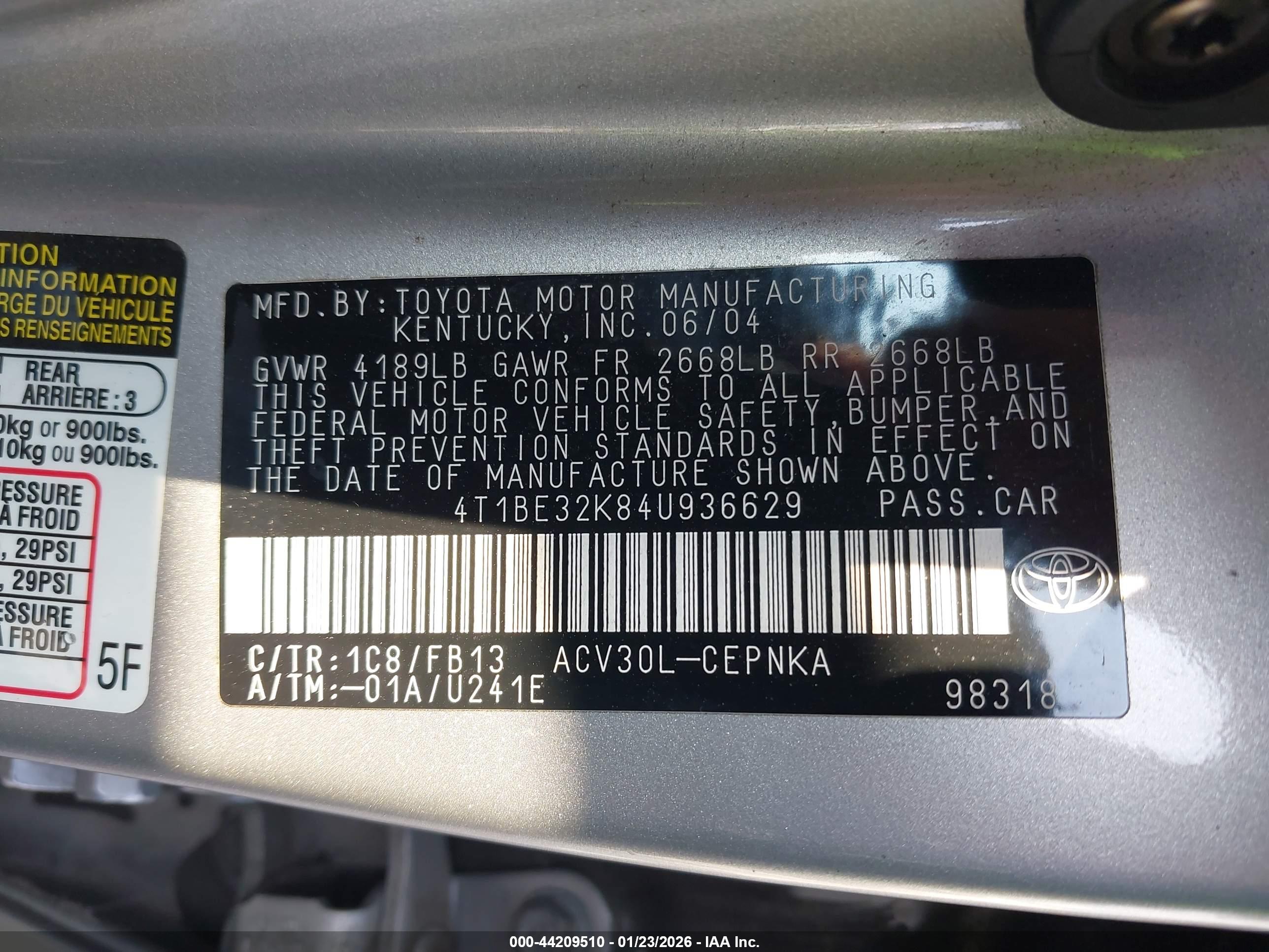 TOYOTA CAMRY image 9