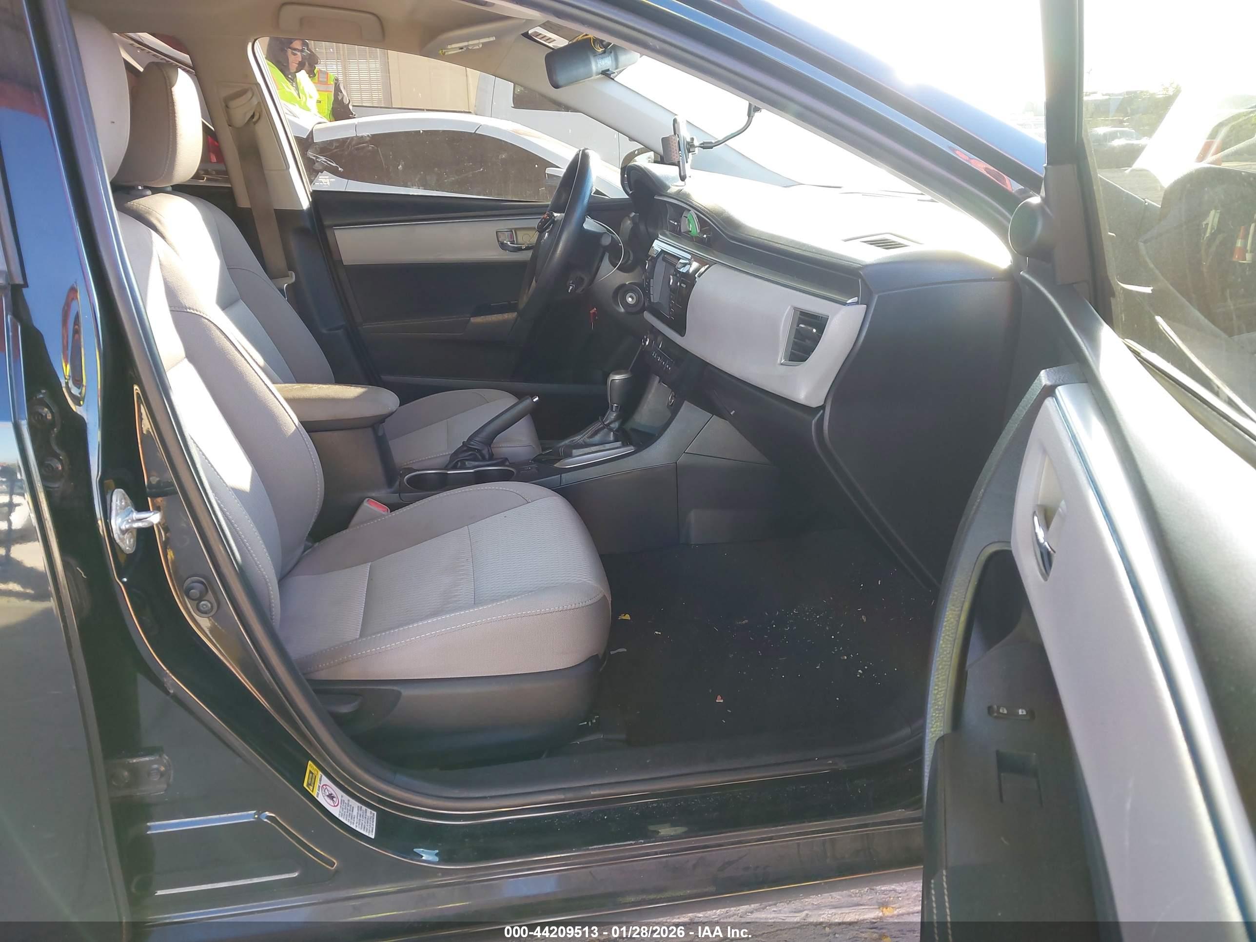 TOYOTA COROLLA image 5