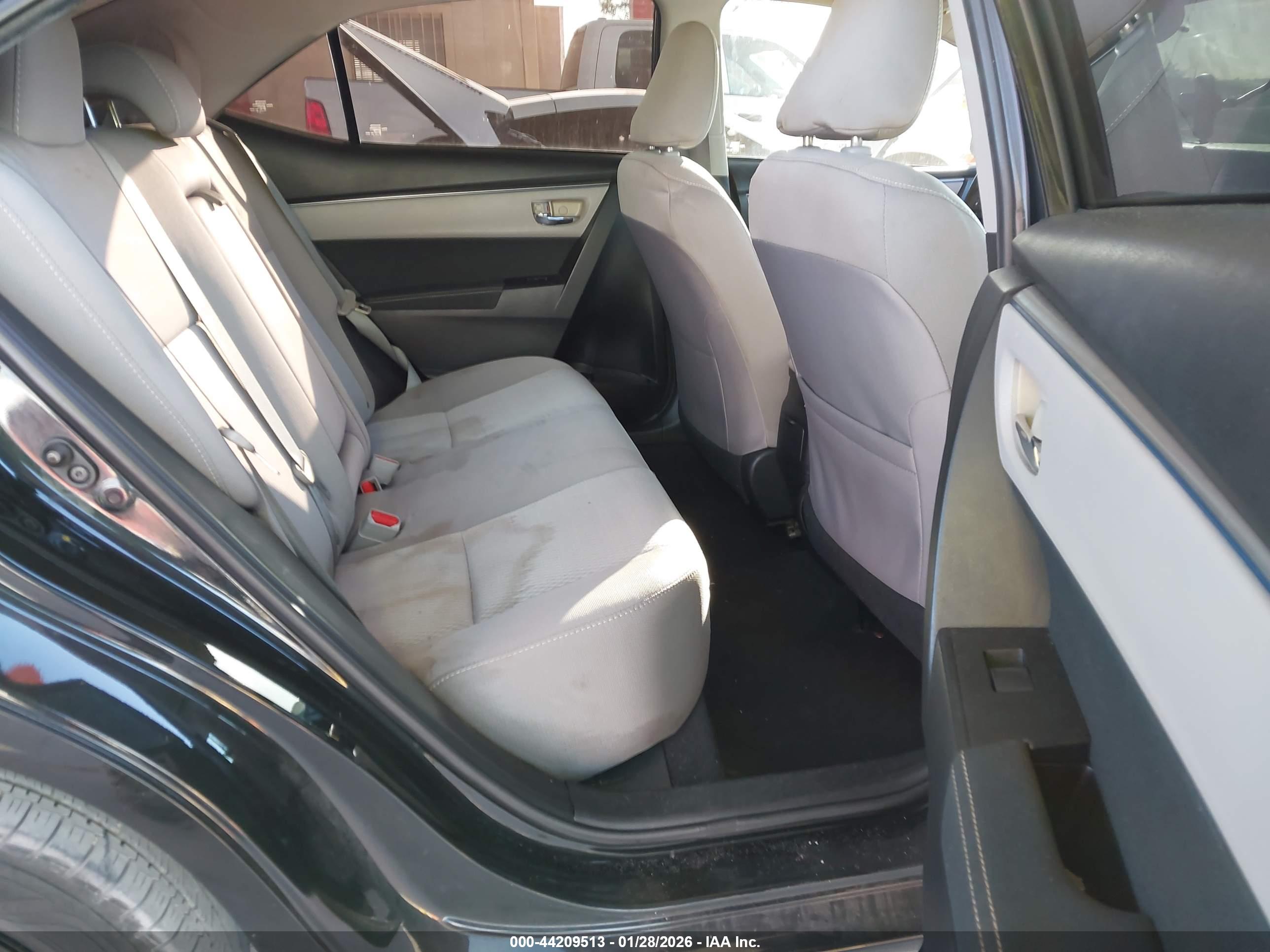 TOYOTA COROLLA image 8