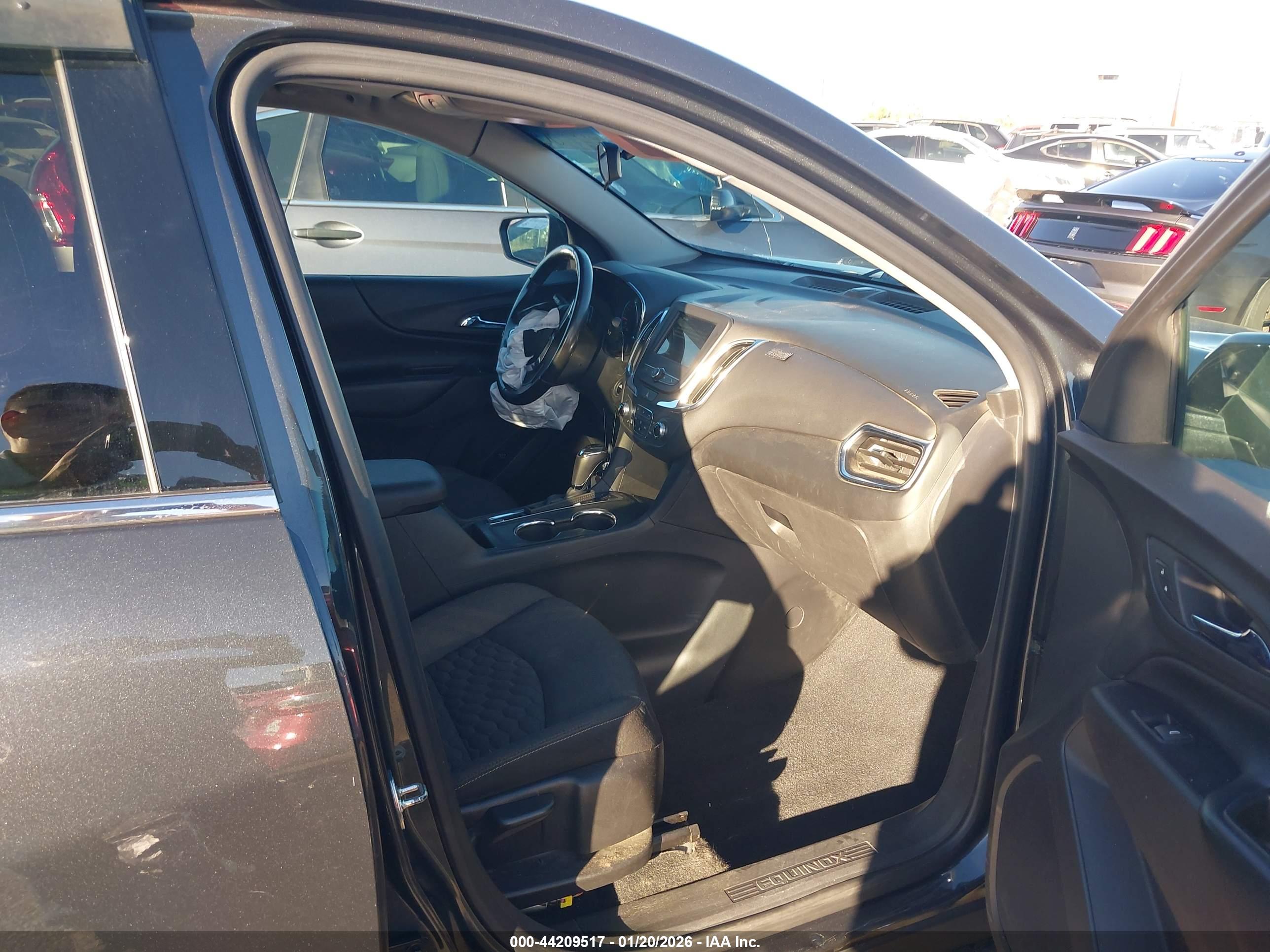 CHEVROLET EQUINOX image 5