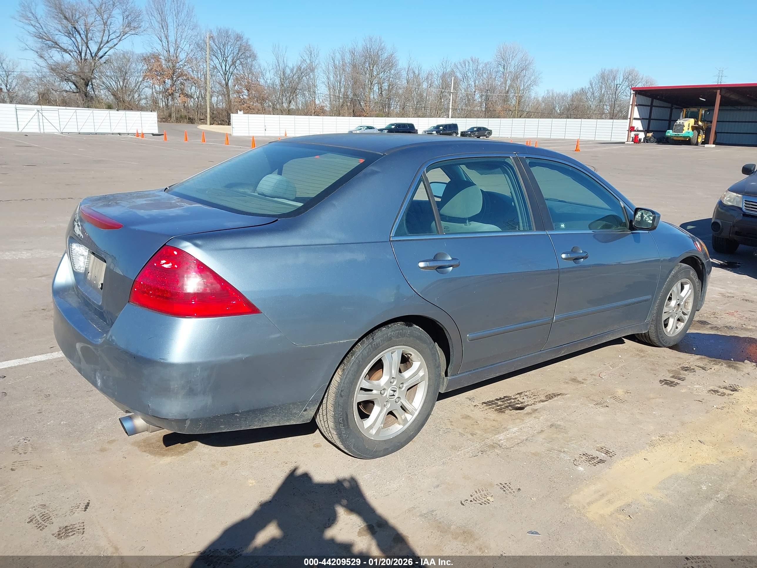 HONDA ACCORD image 4