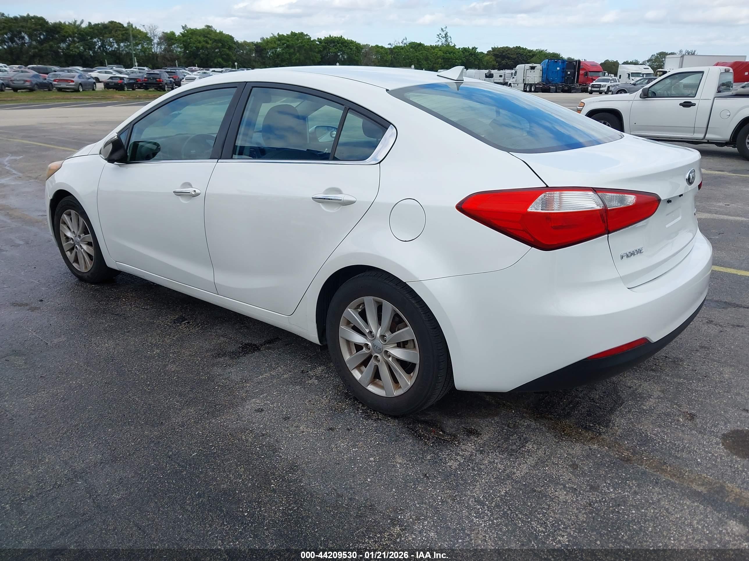 KIA FORTE image 3