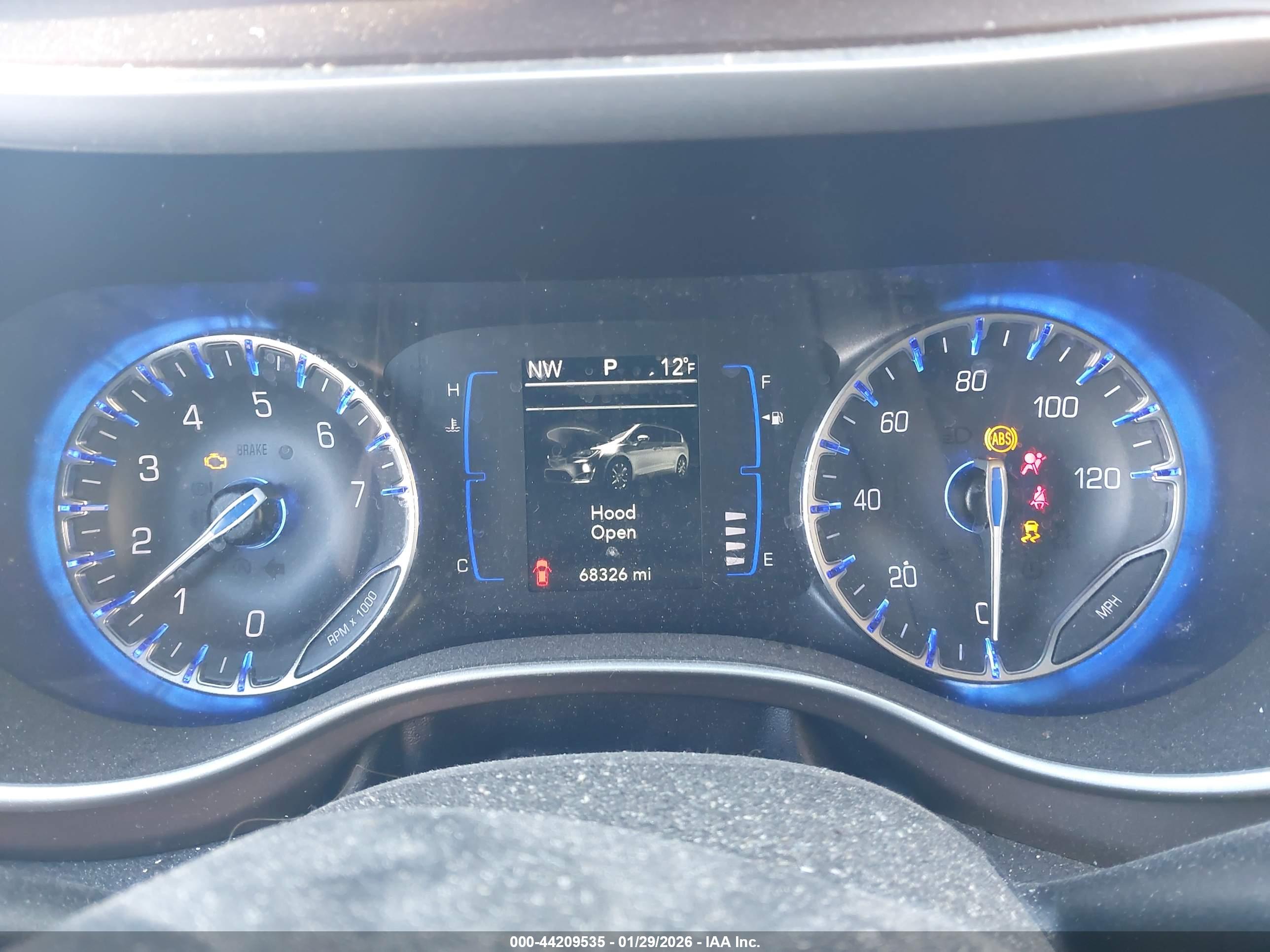 CHRYSLER PACIFICA image 7