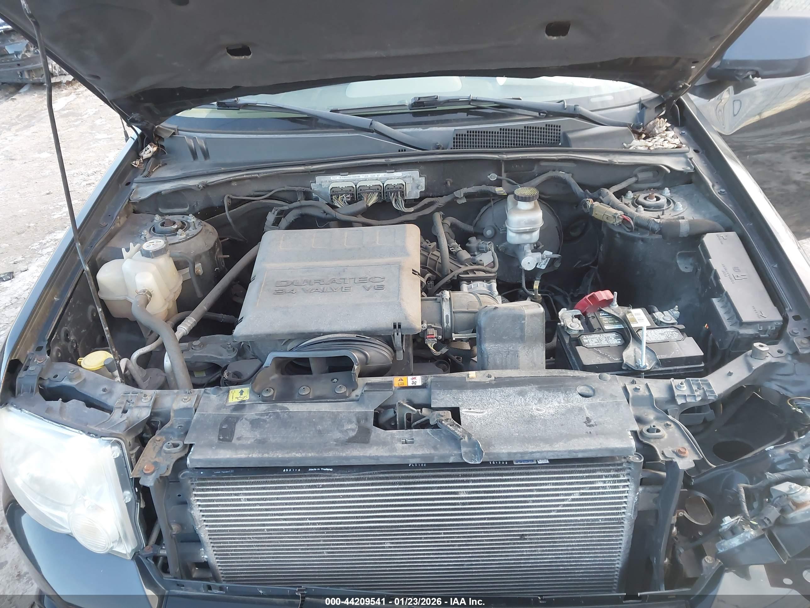 FORD ESCAPE image 10