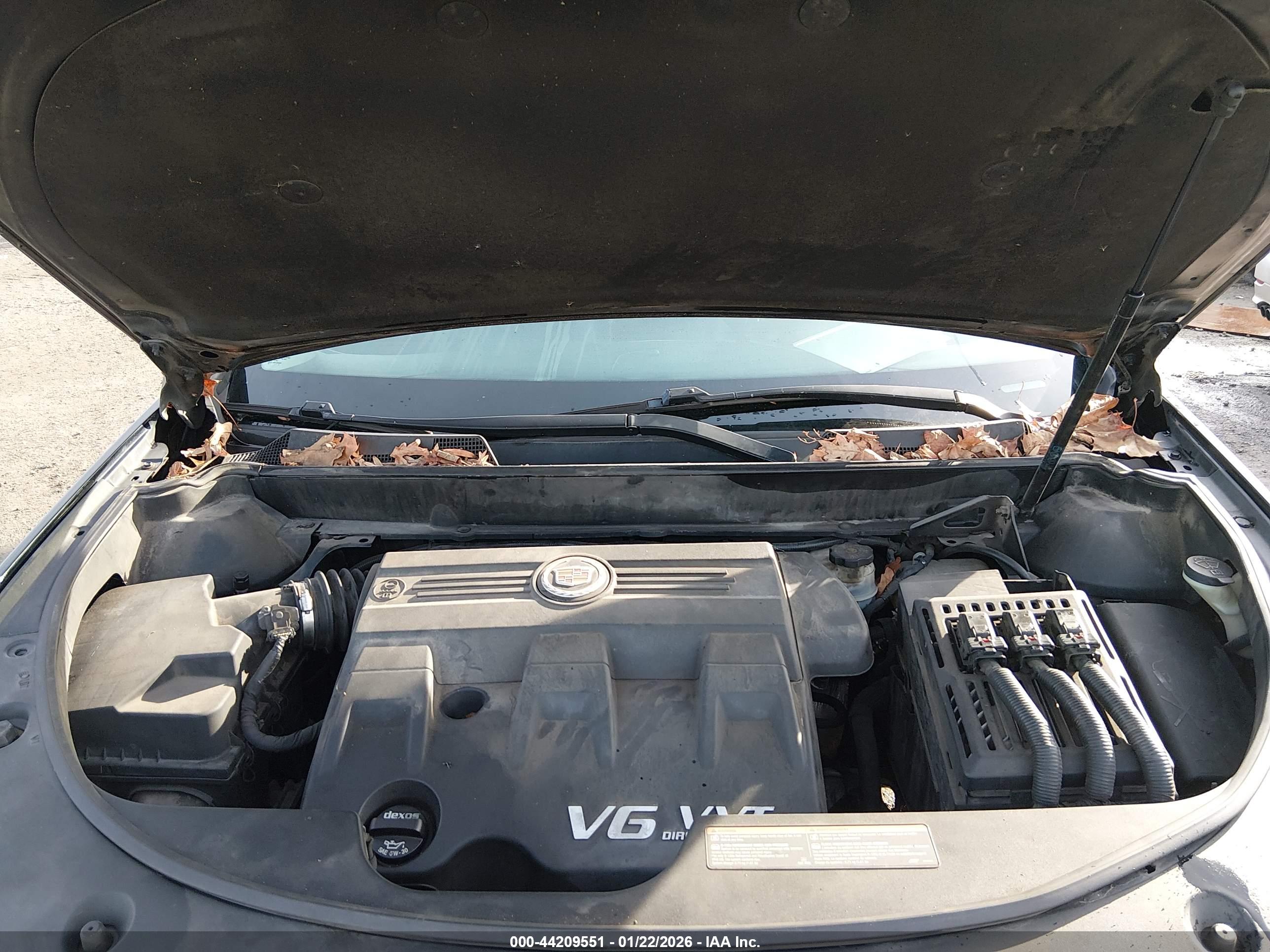 CADILLAC SRX image 10