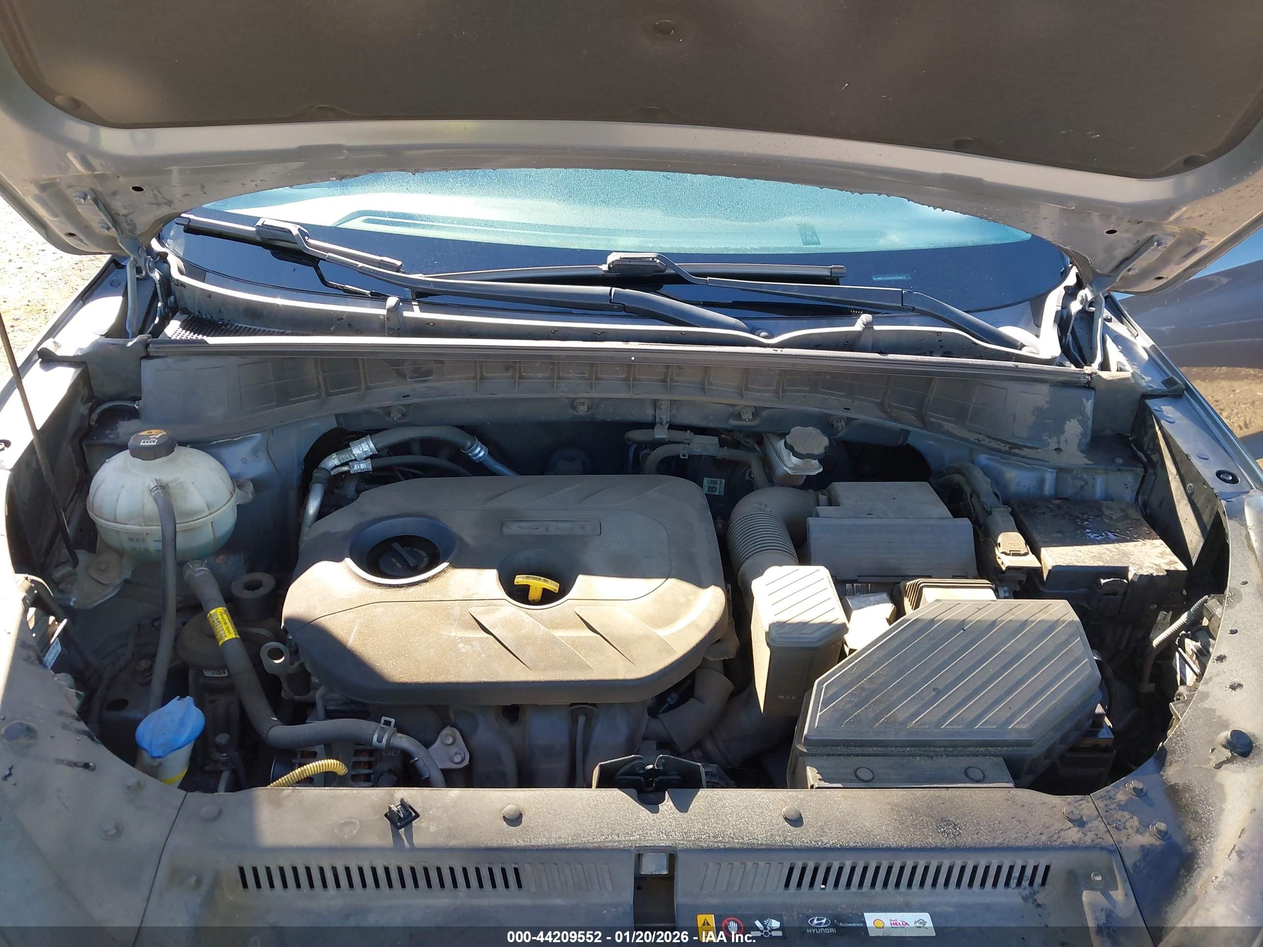 HYUNDAI TUCSON image 10