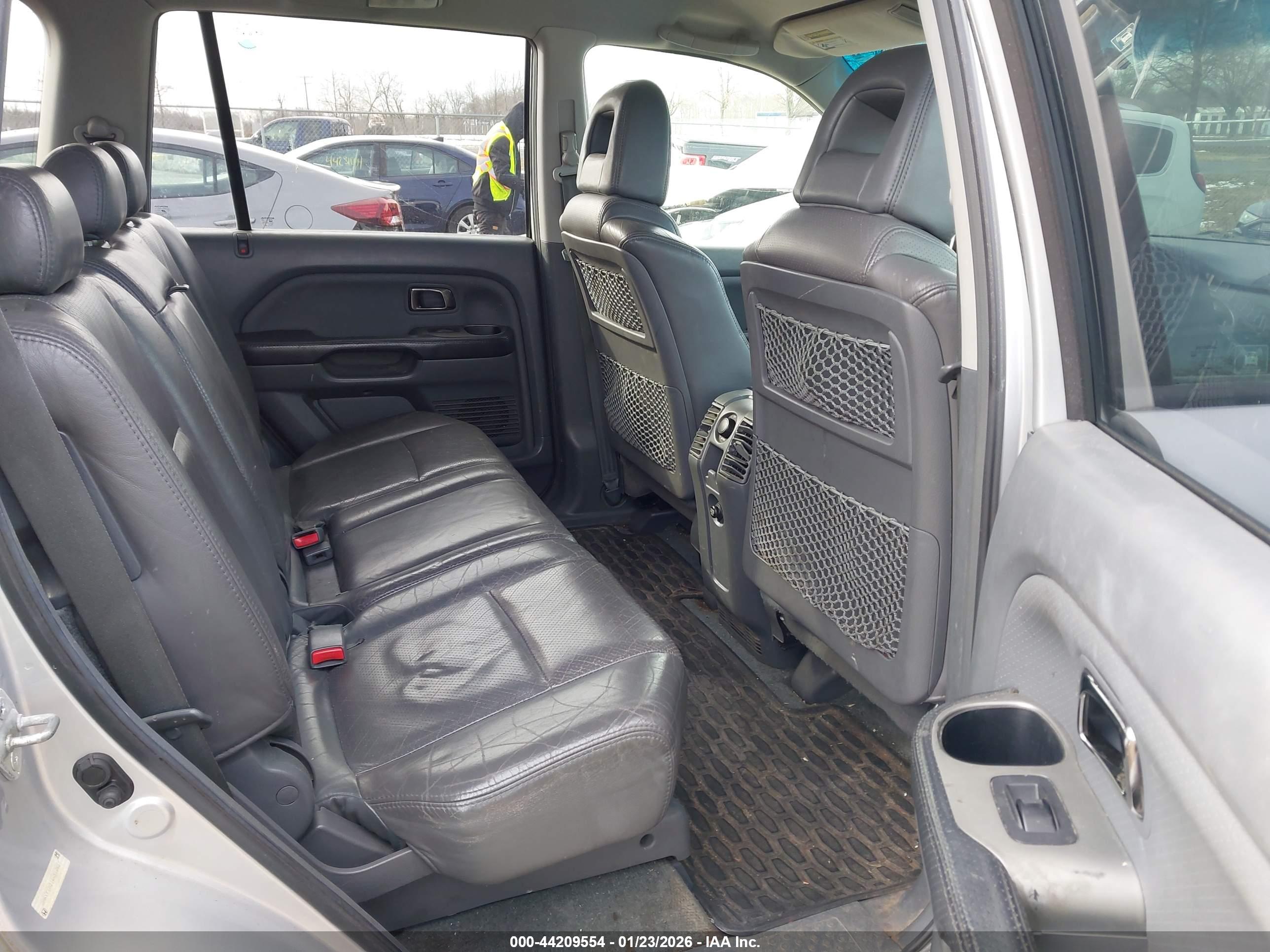 HONDA PILOT image 8