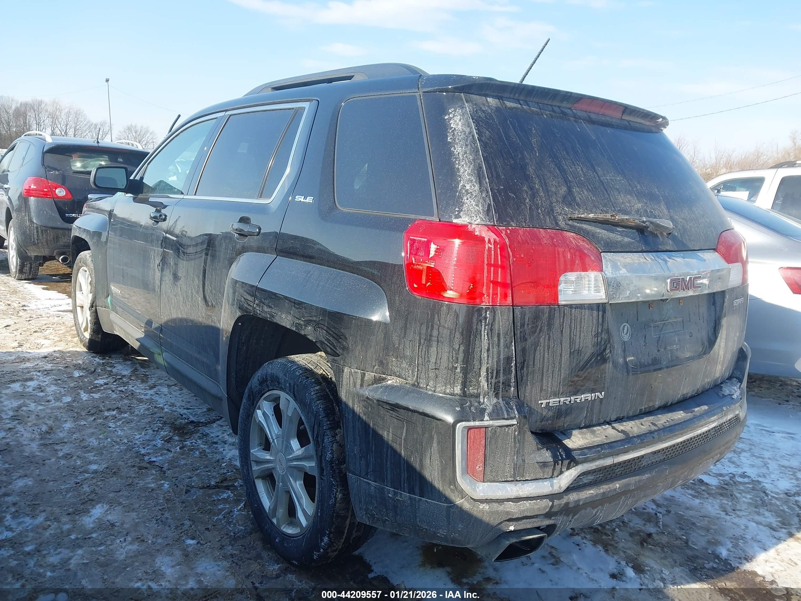 GMC TERRAIN image 3