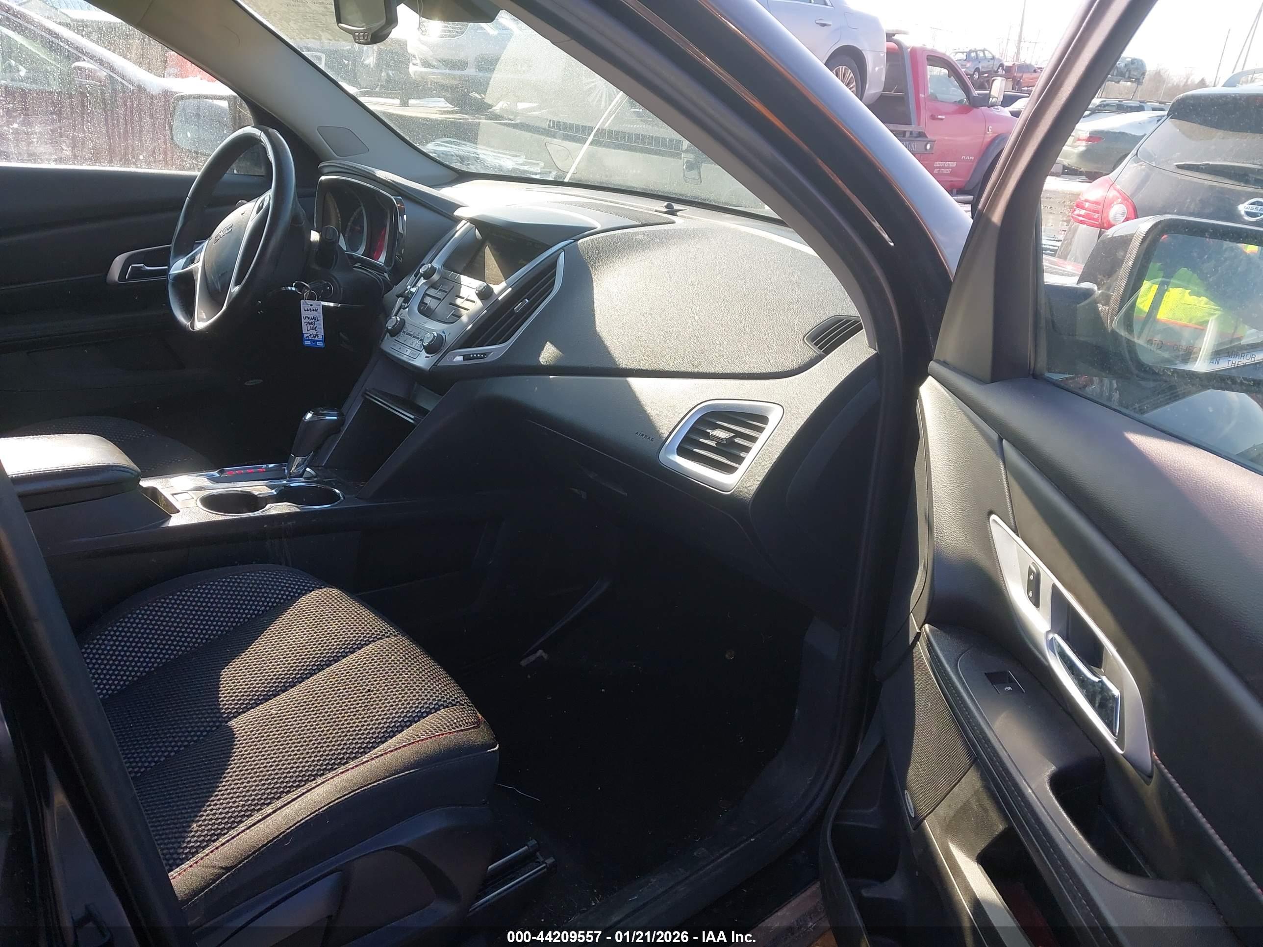 GMC TERRAIN image 5