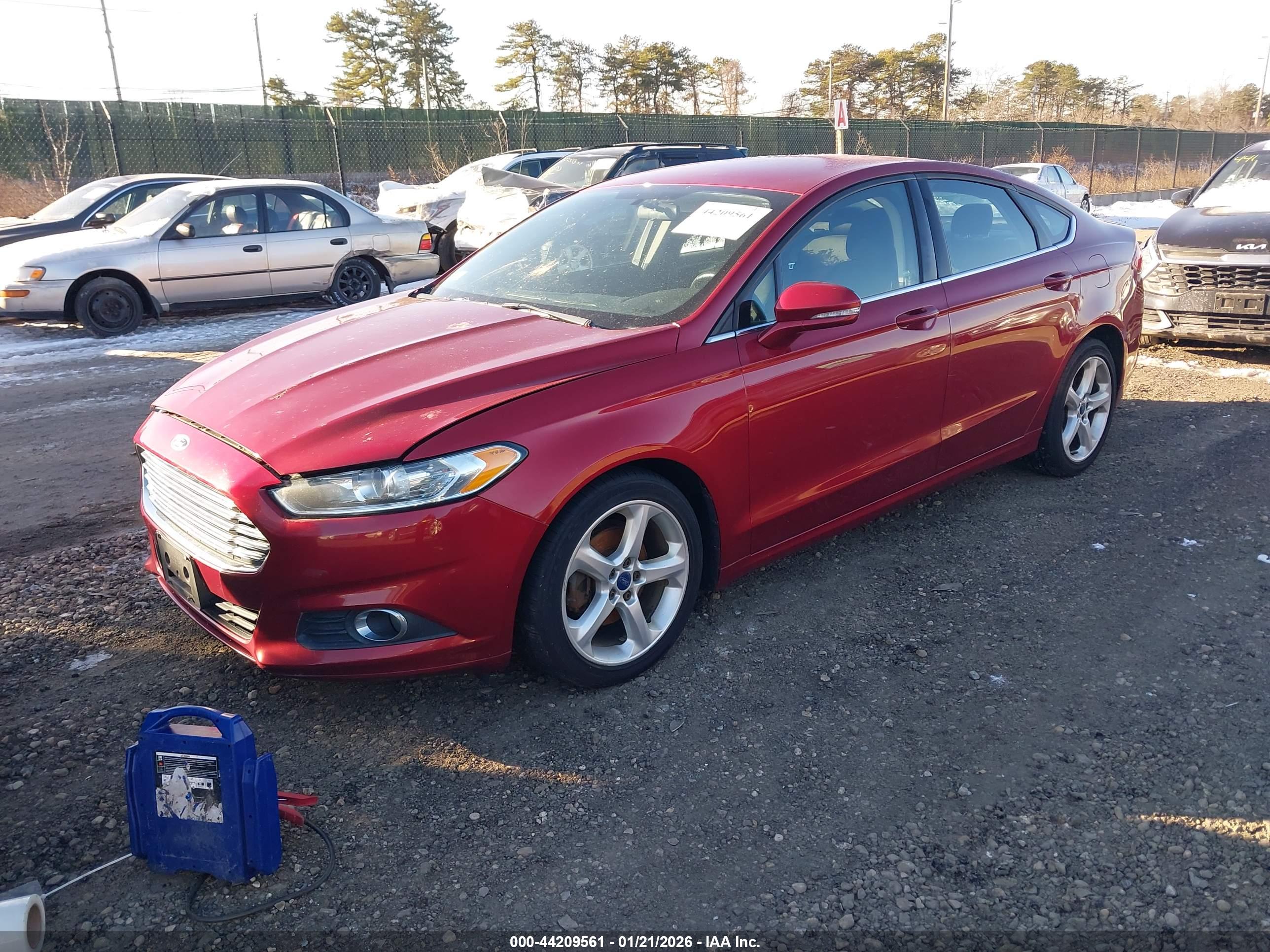 FORD FUSION image 2