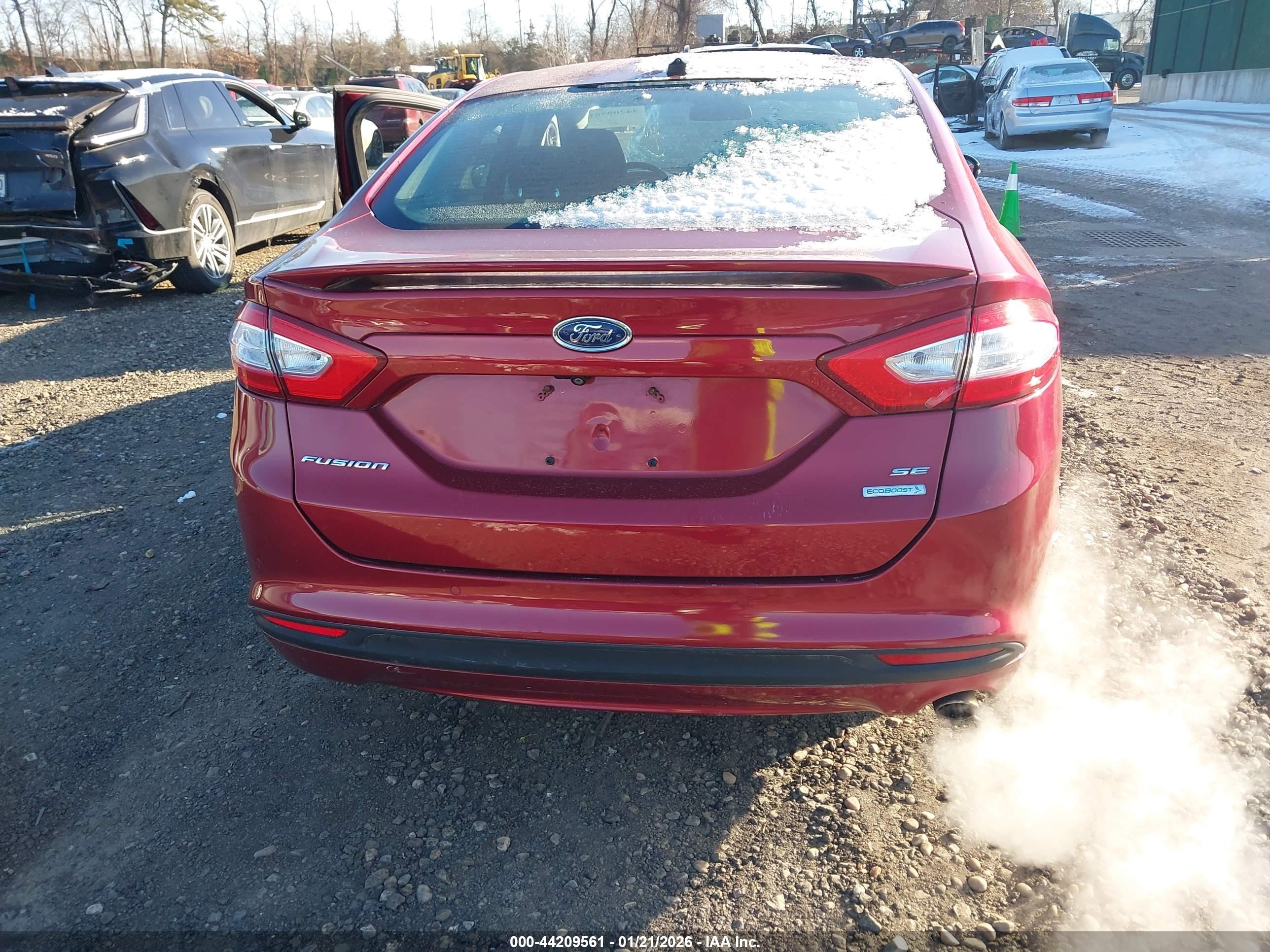 FORD FUSION image 6