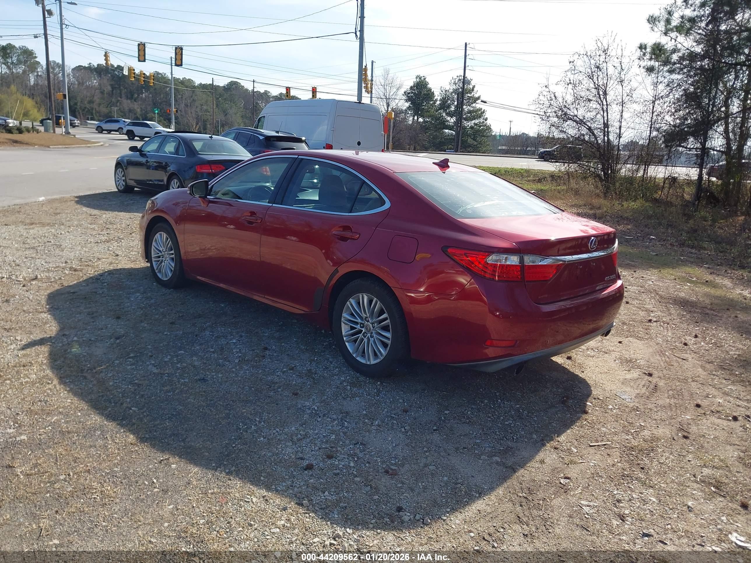 LEXUS ES image 3
