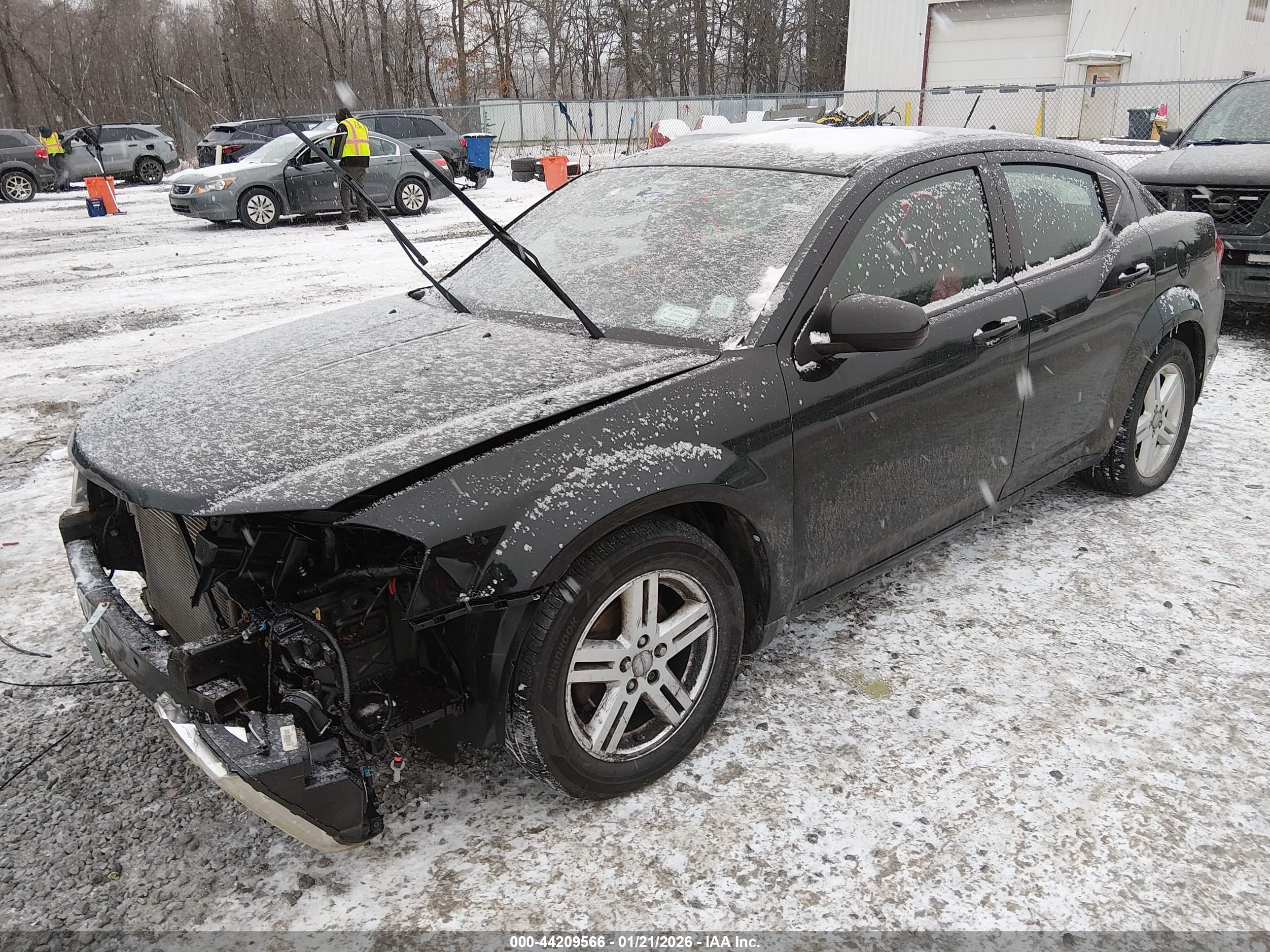 DODGE AVENGER image 2