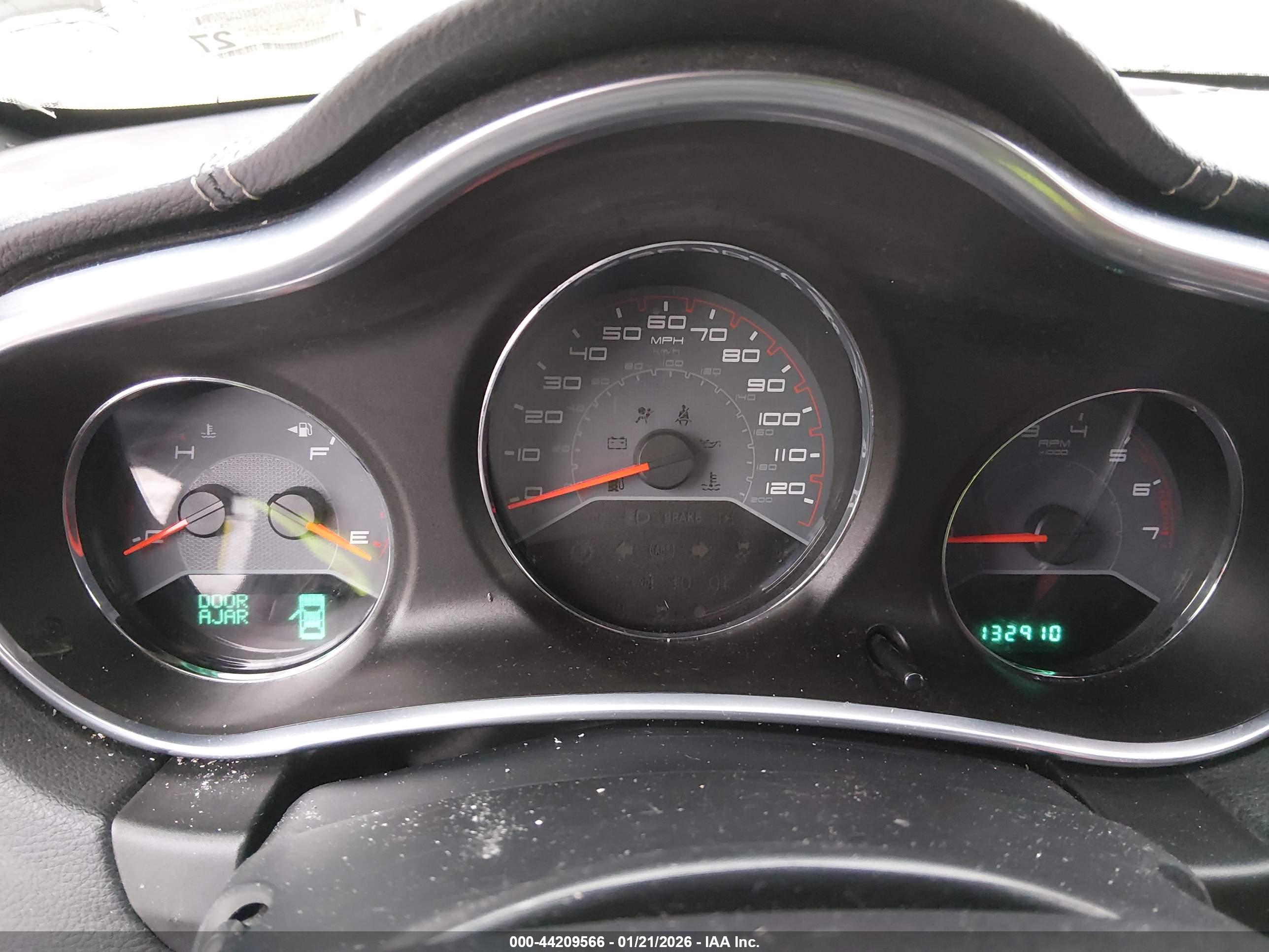 DODGE AVENGER image 7
