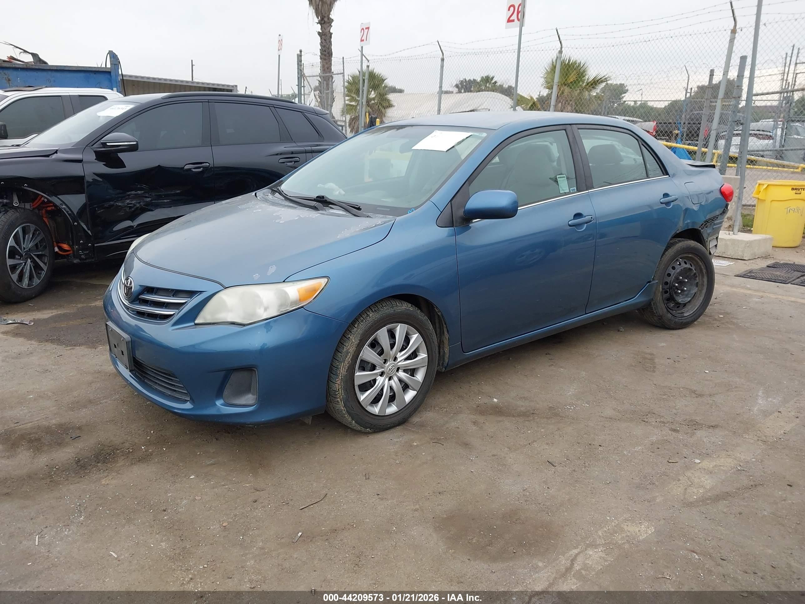 TOYOTA COROLLA image 2