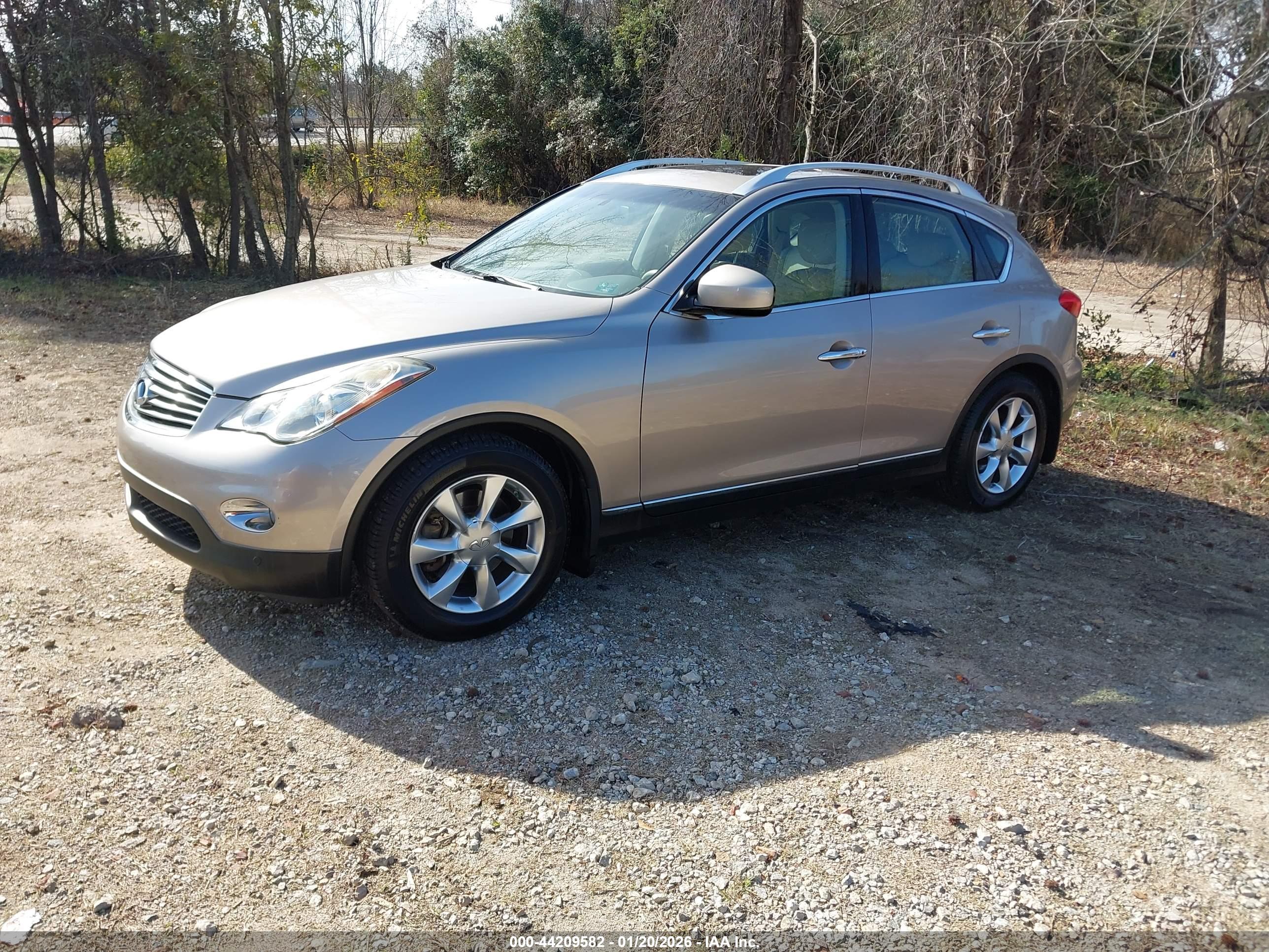 INFINITI EX35 image 2