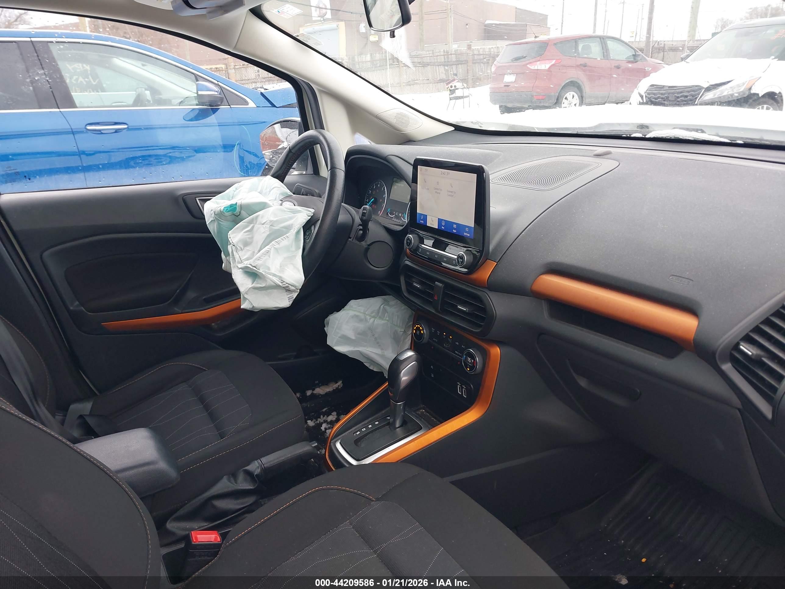 FORD ECOSPORT image 5