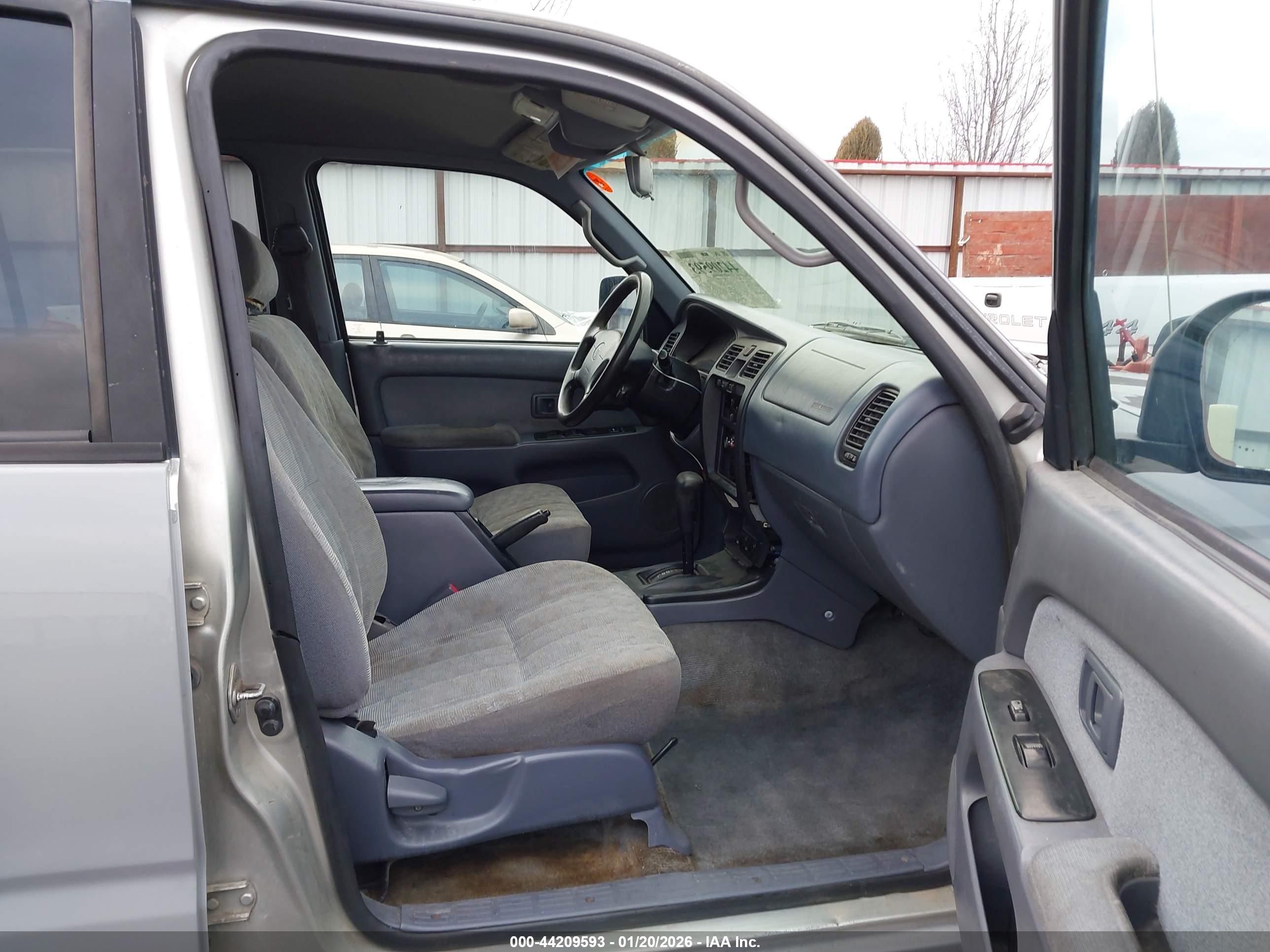 TOYOTA 4RUNNER image 5