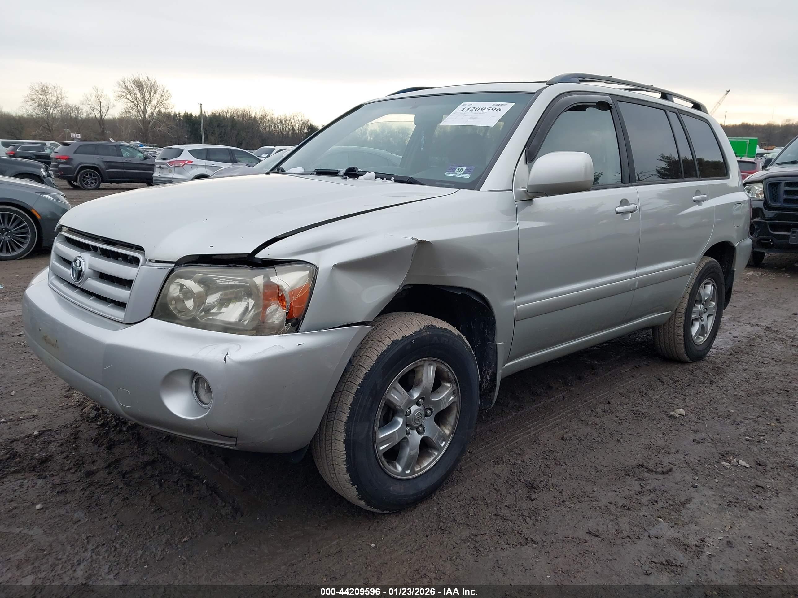 TOYOTA HIGHLANDER image 2