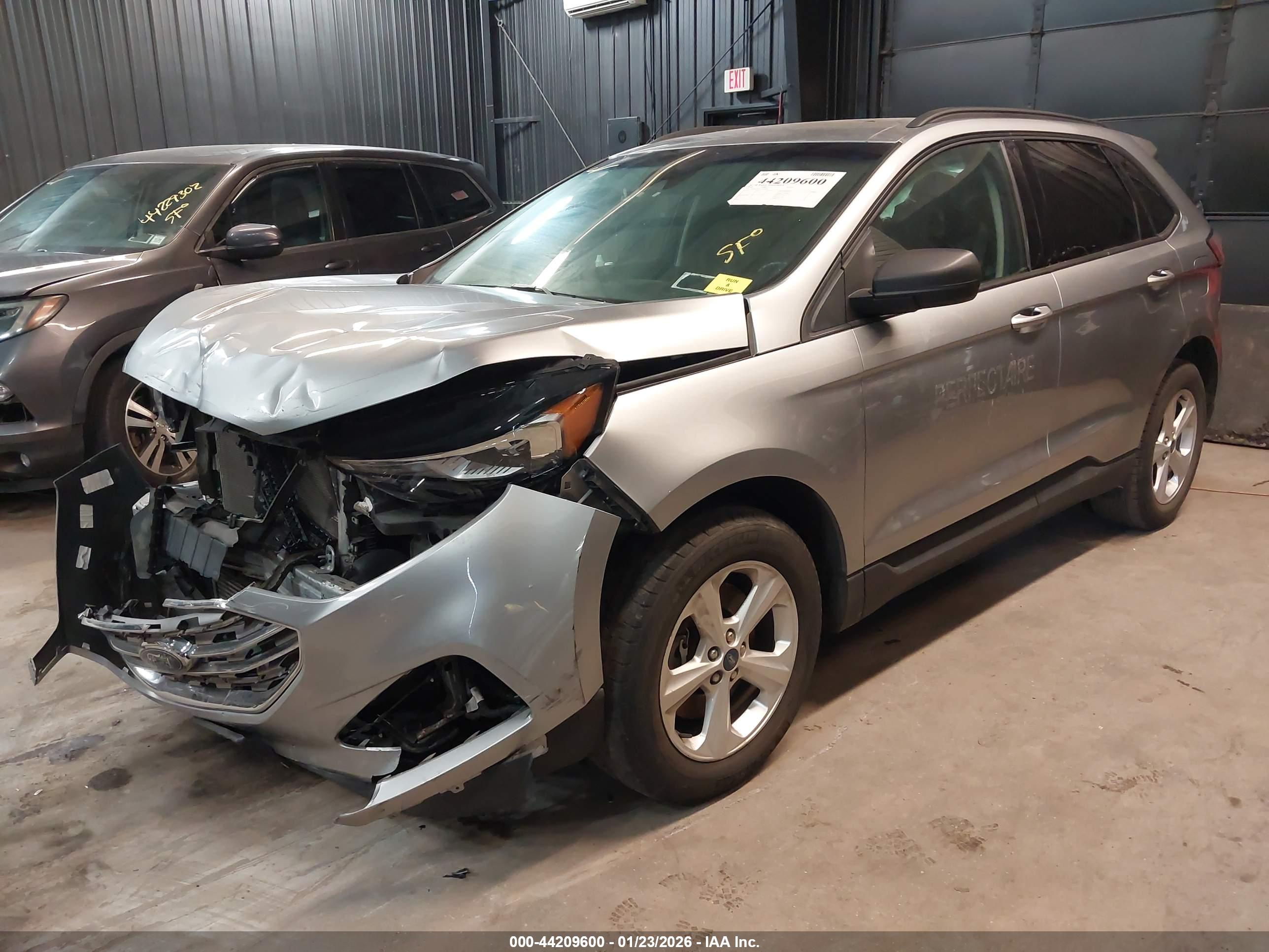 FORD EDGE image 2