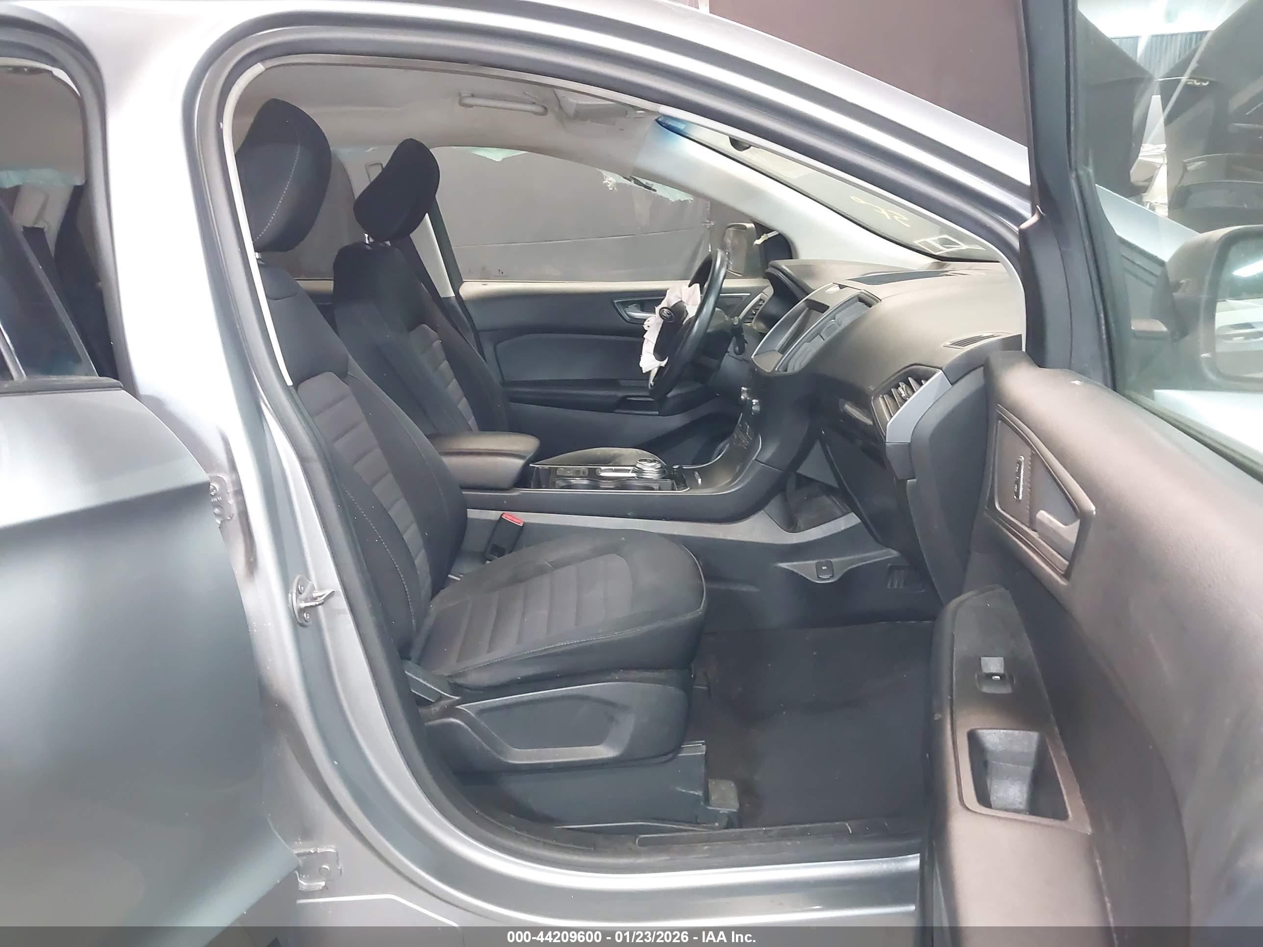 FORD EDGE image 5