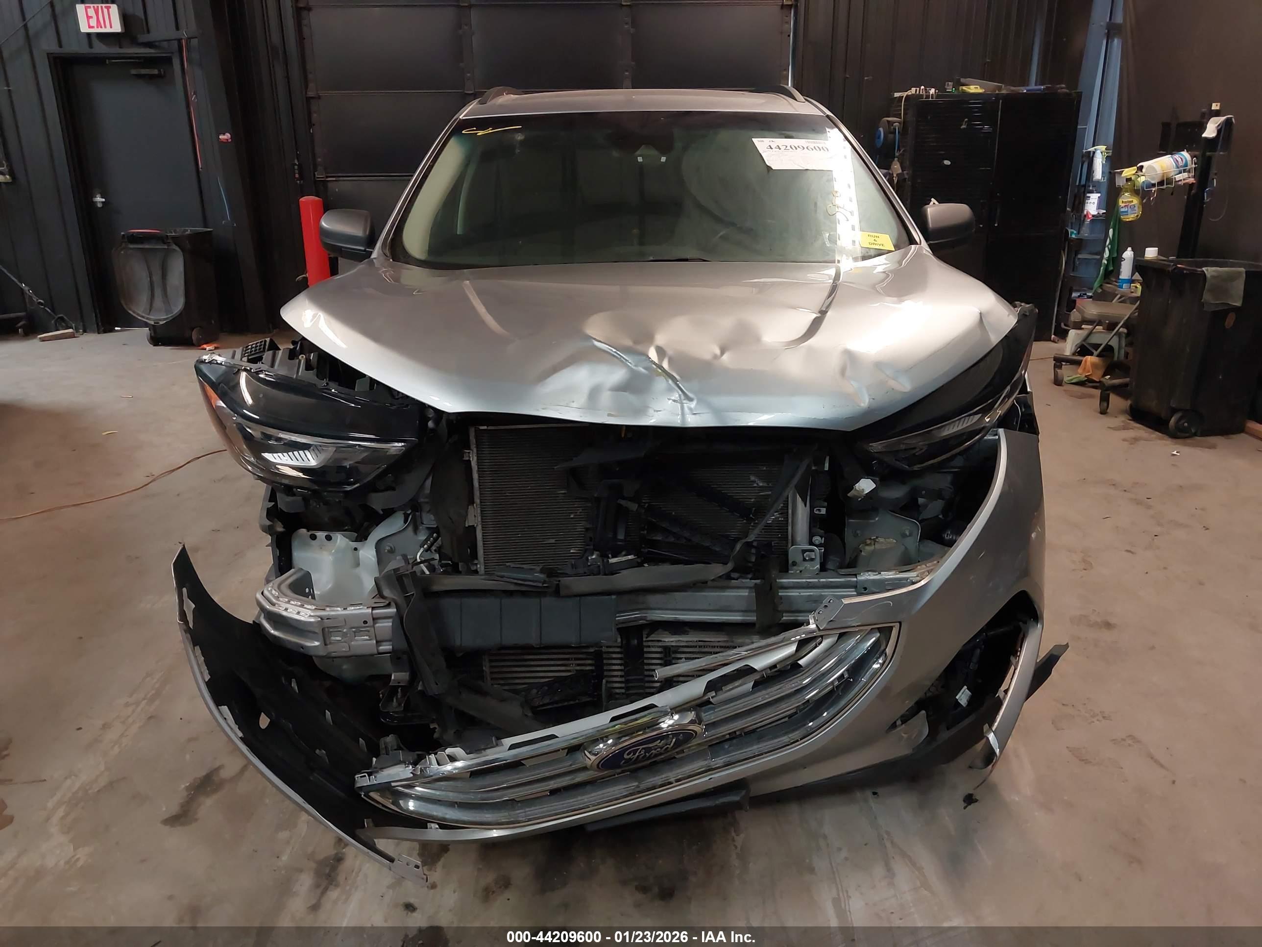 FORD EDGE image 6