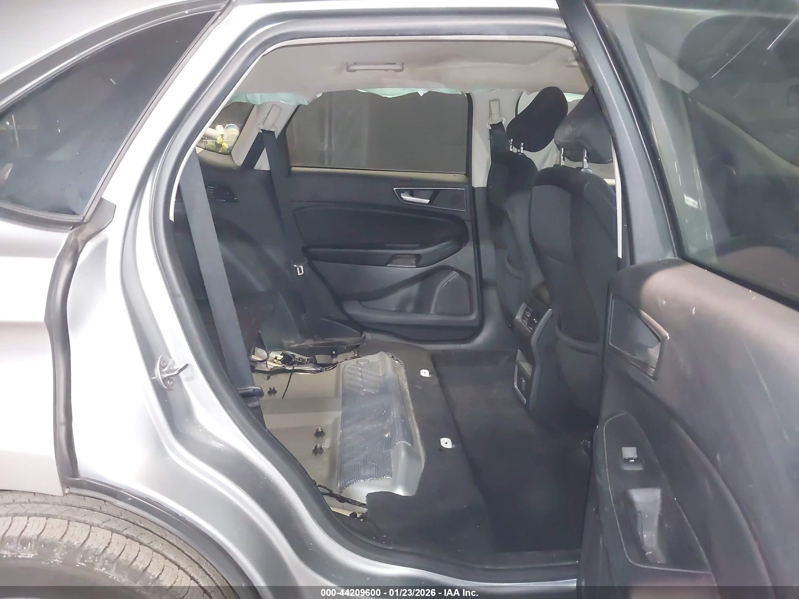 FORD EDGE image 8