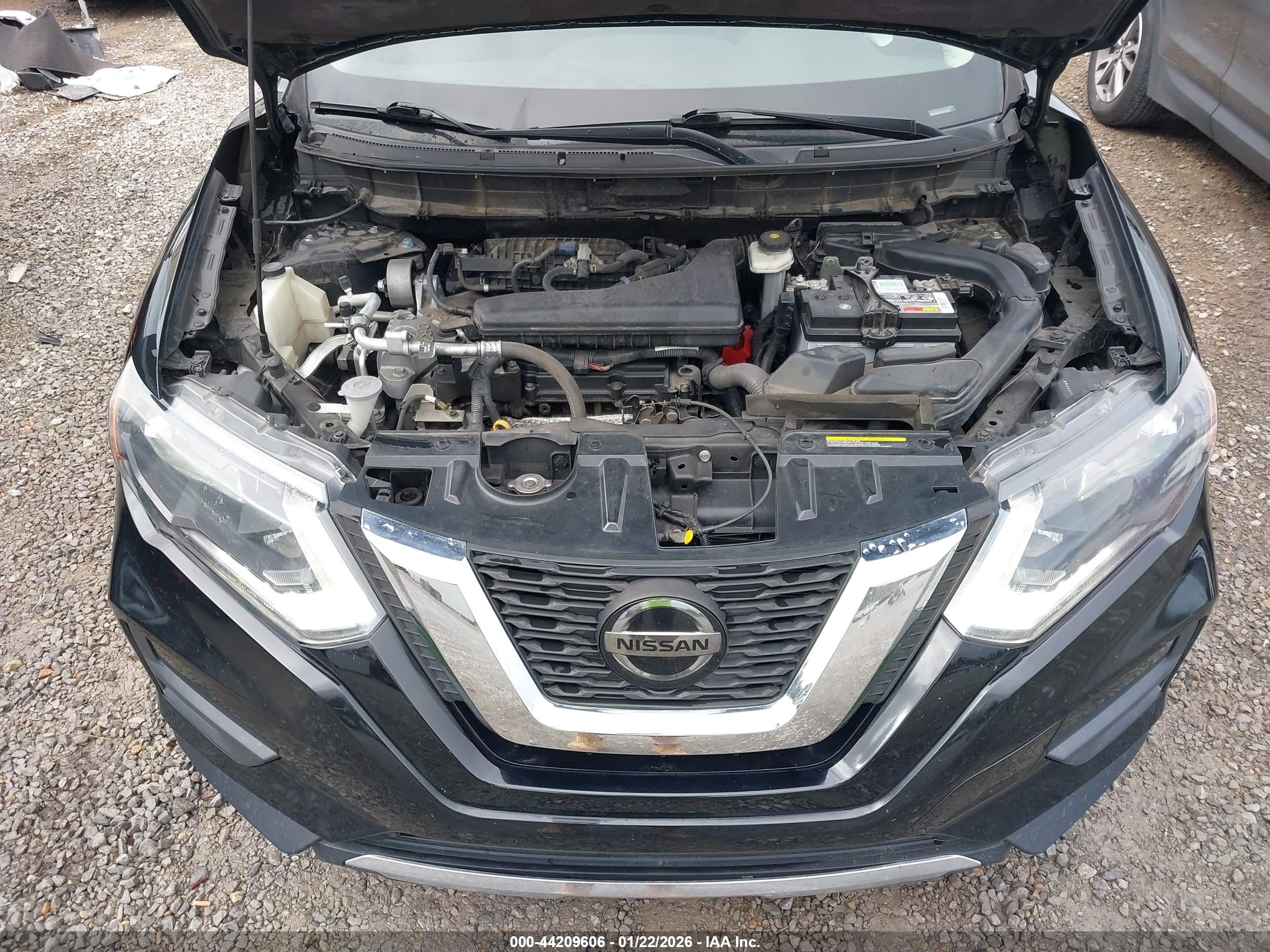 NISSAN ROGUE image 10