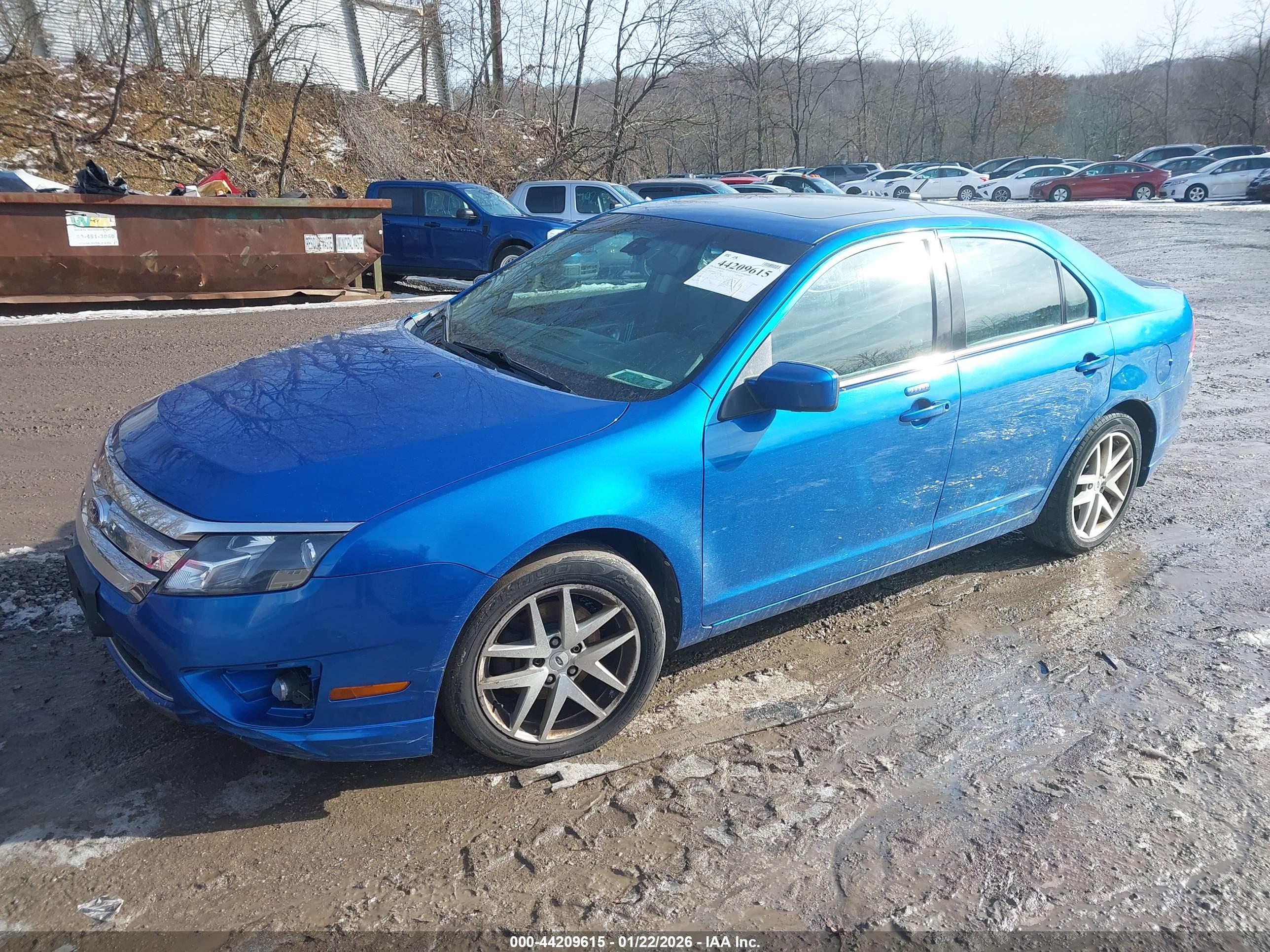 FORD FUSION image 2