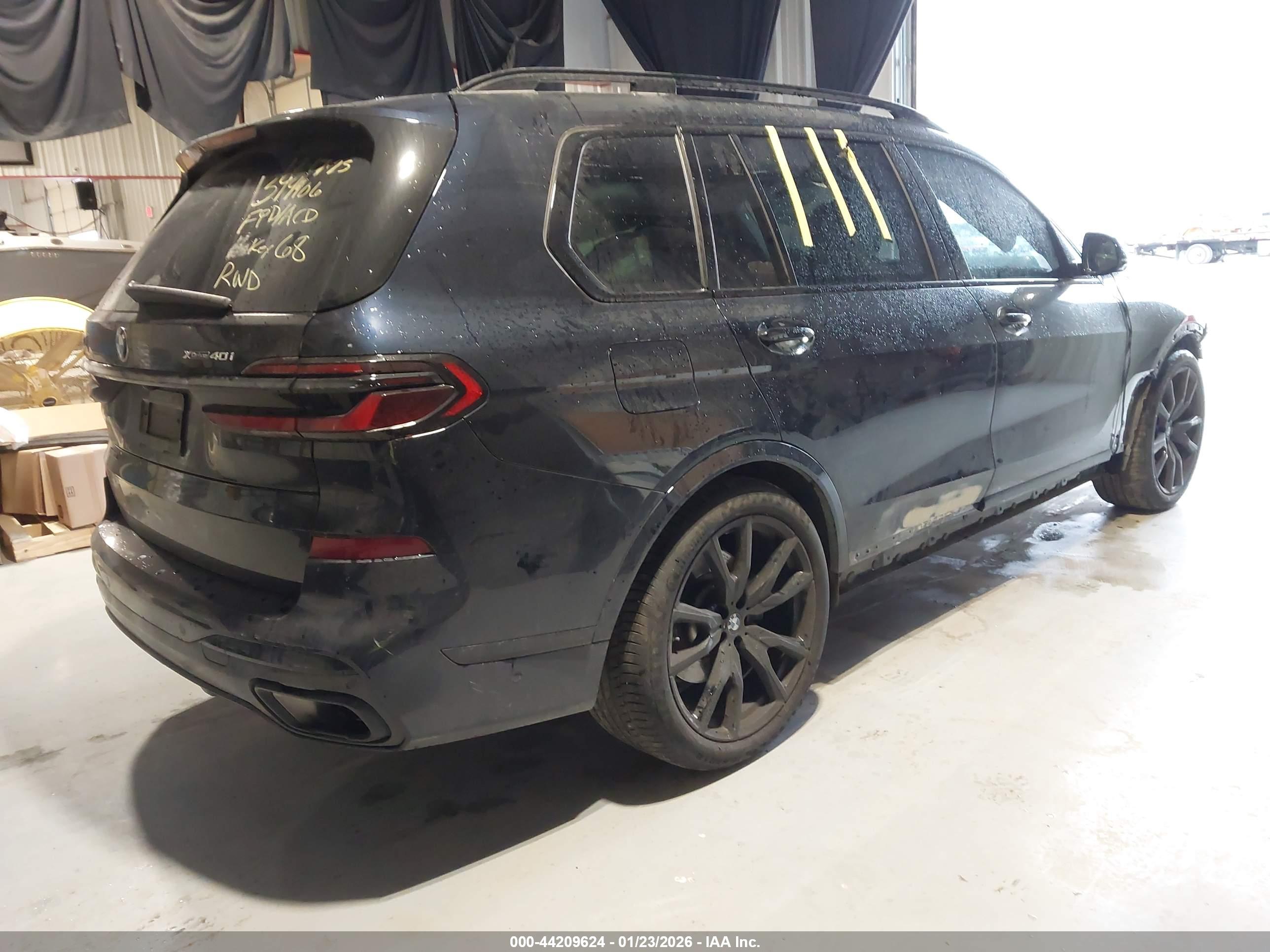 BMW X7 image 4