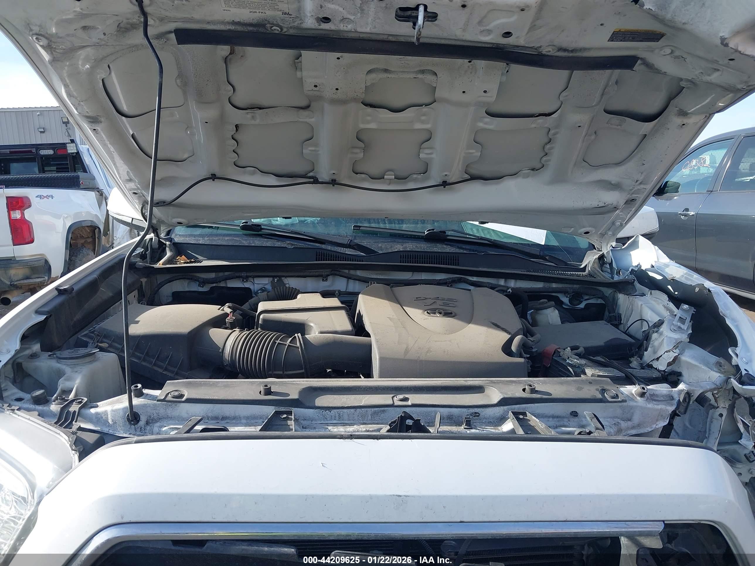 TOYOTA TACOMA image 10