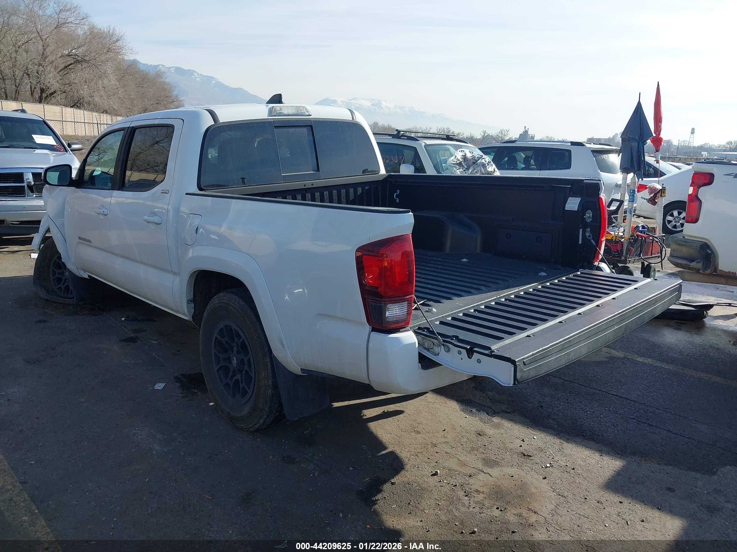 TOYOTA TACOMA image 3