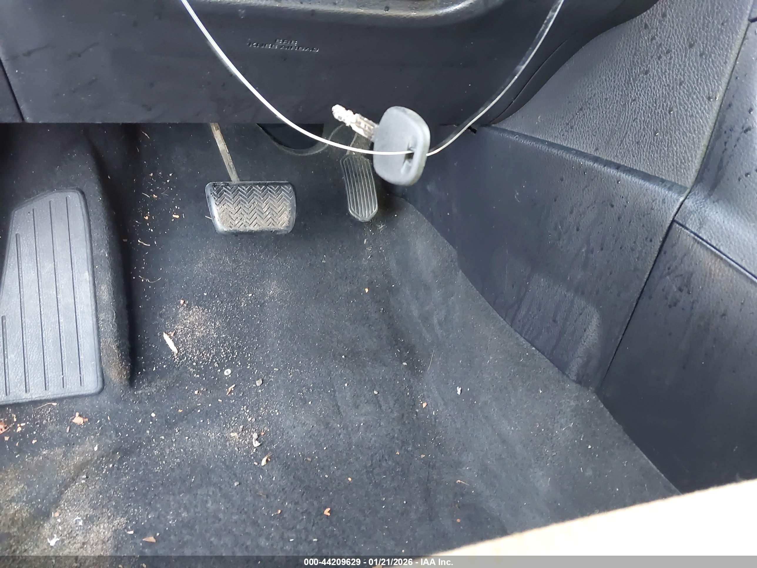 TOYOTA COROLLA image 11