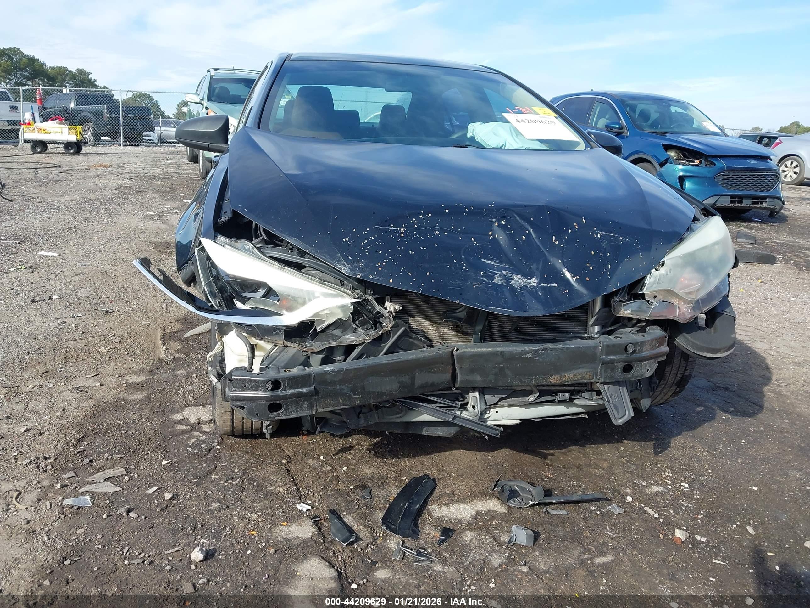 TOYOTA COROLLA image 6
