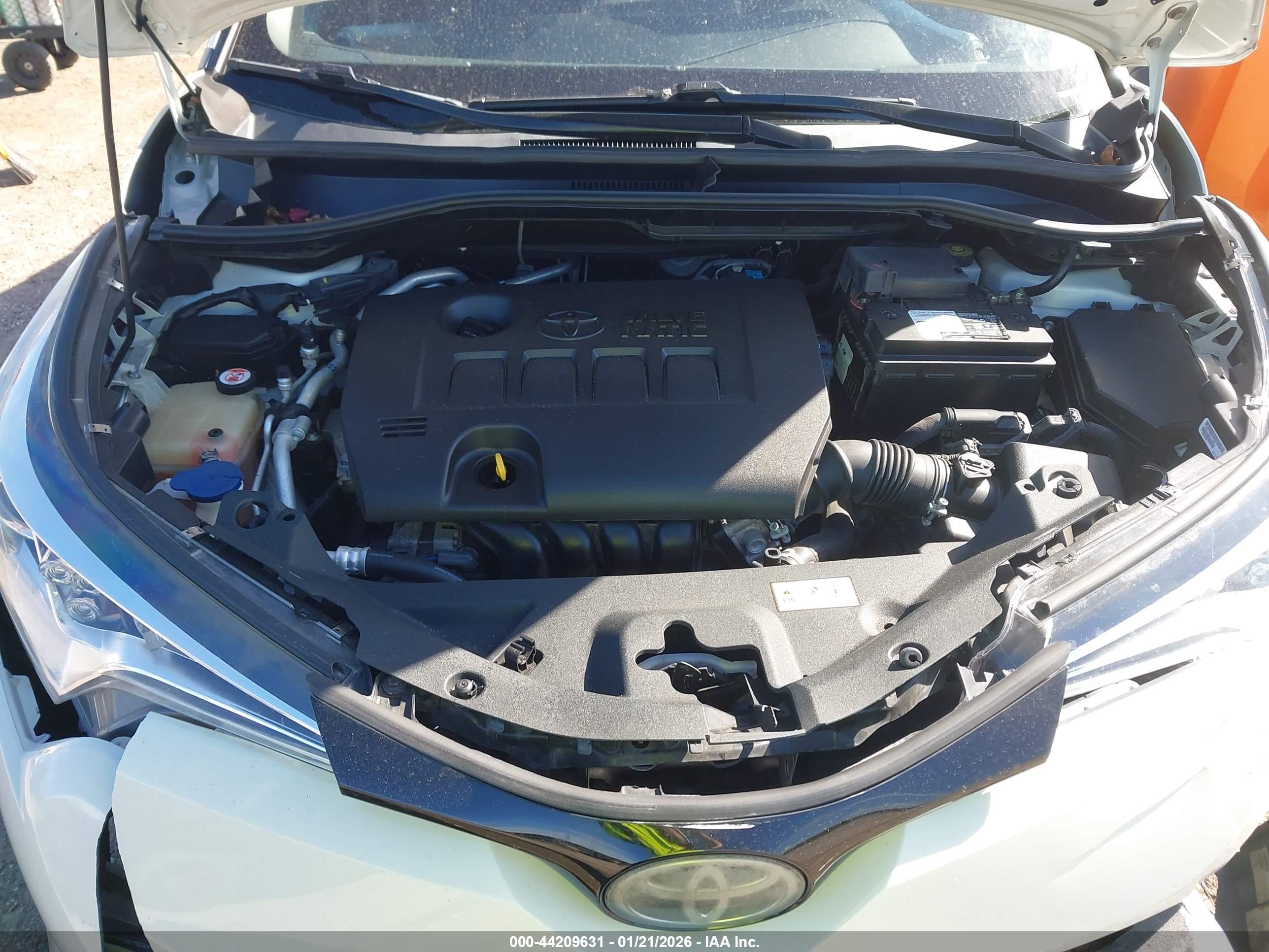 TOYOTA C-HR image 10
