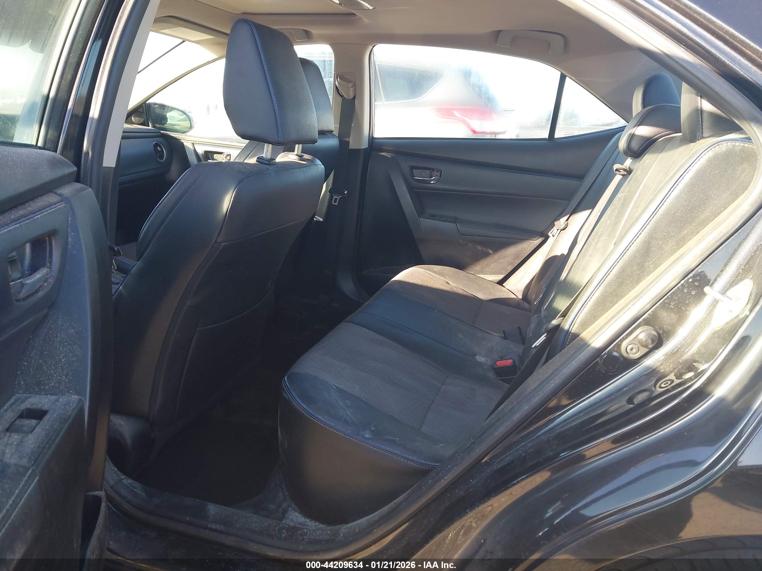 TOYOTA COROLLA image 8