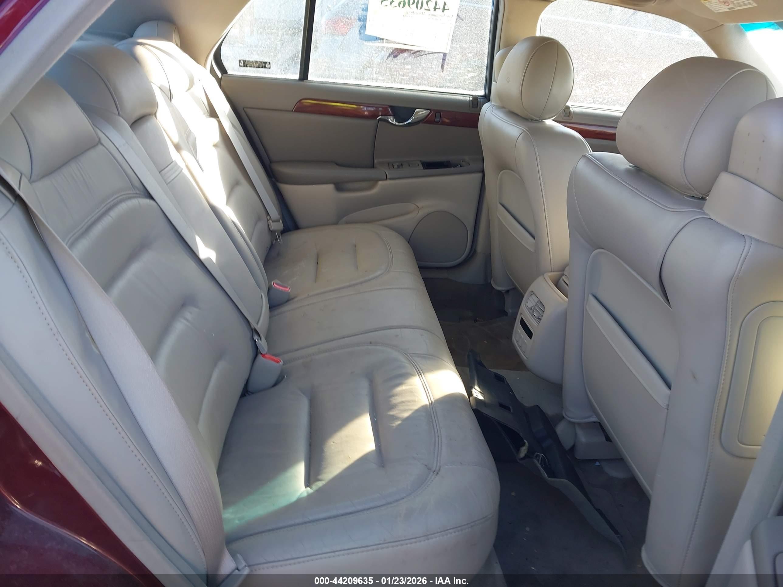 CADILLAC DEVILLE image 8