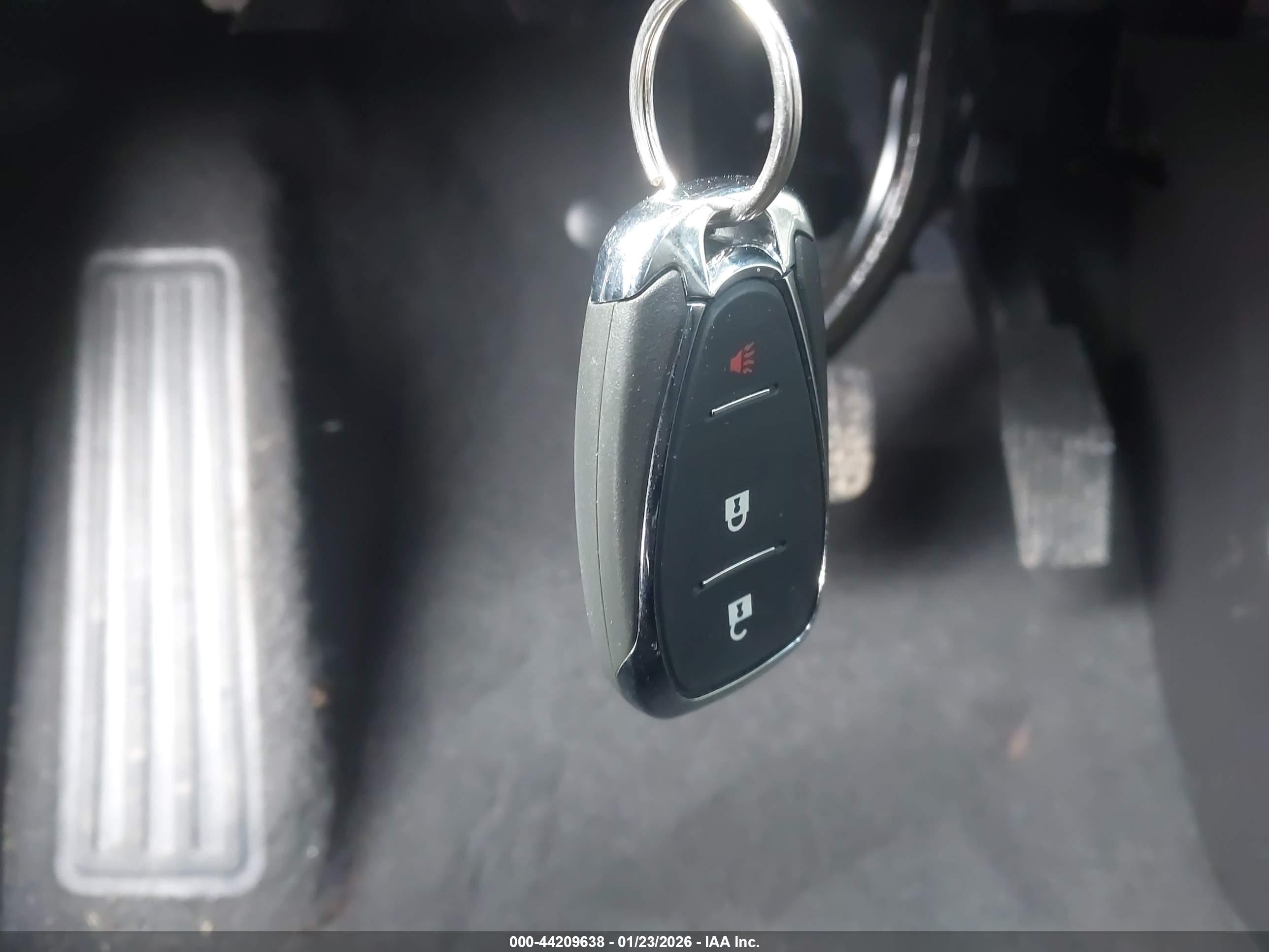 CHEVROLET EQUINOX image 11