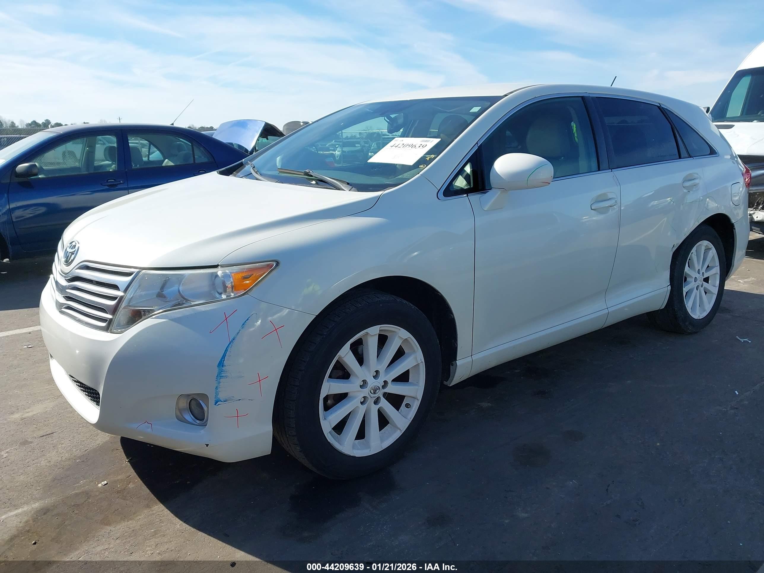 TOYOTA VENZA image 2