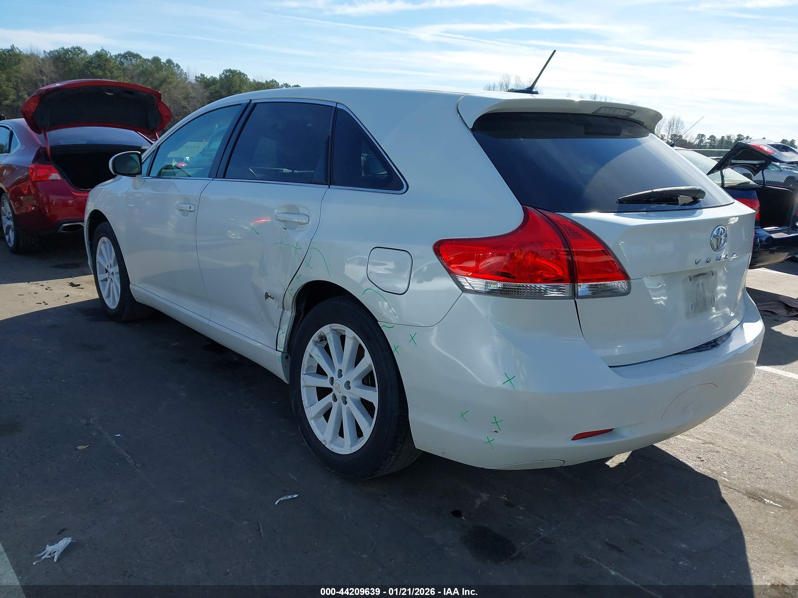 TOYOTA VENZA image 3