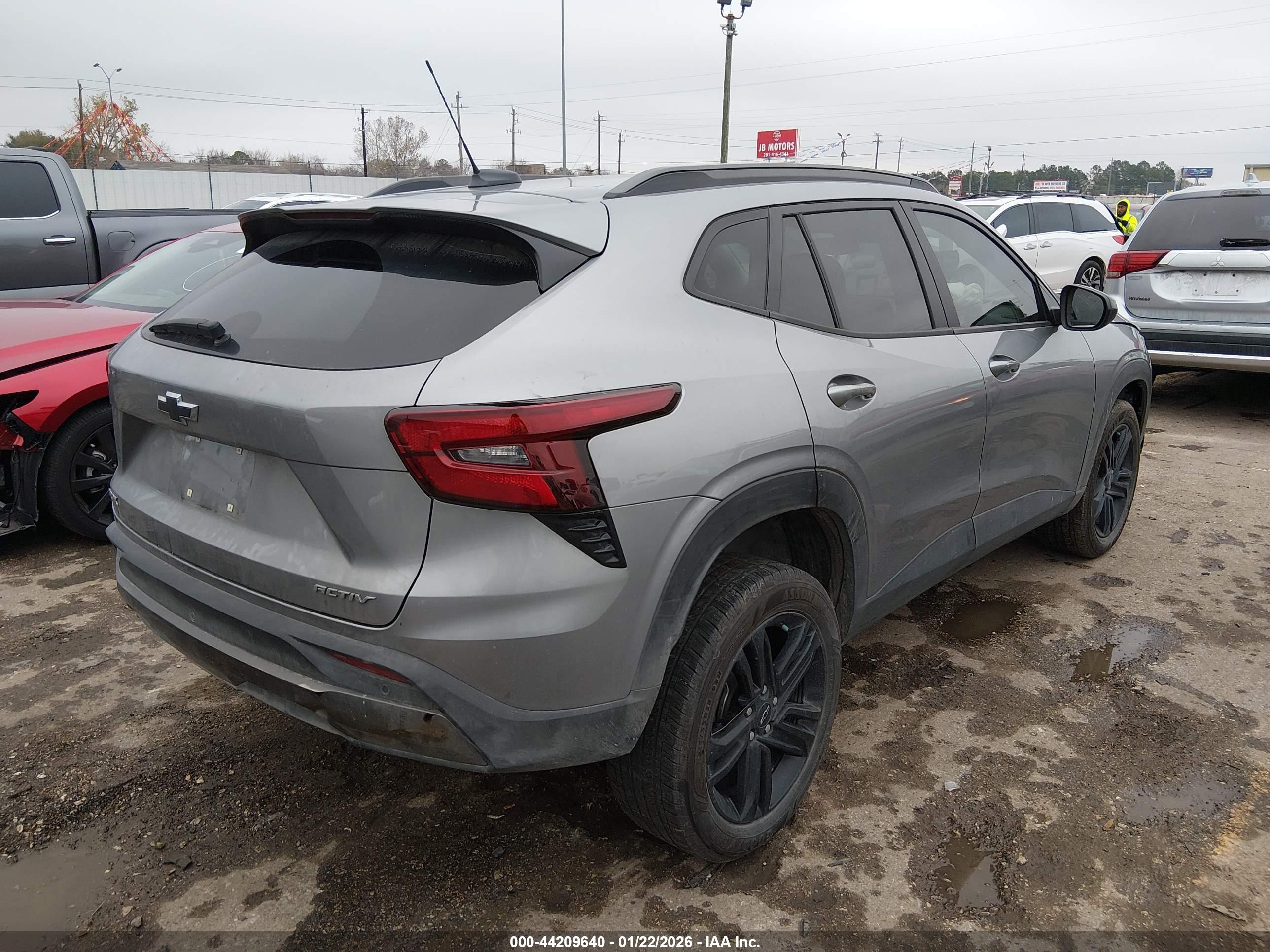 CHEVROLET TRAX image 4