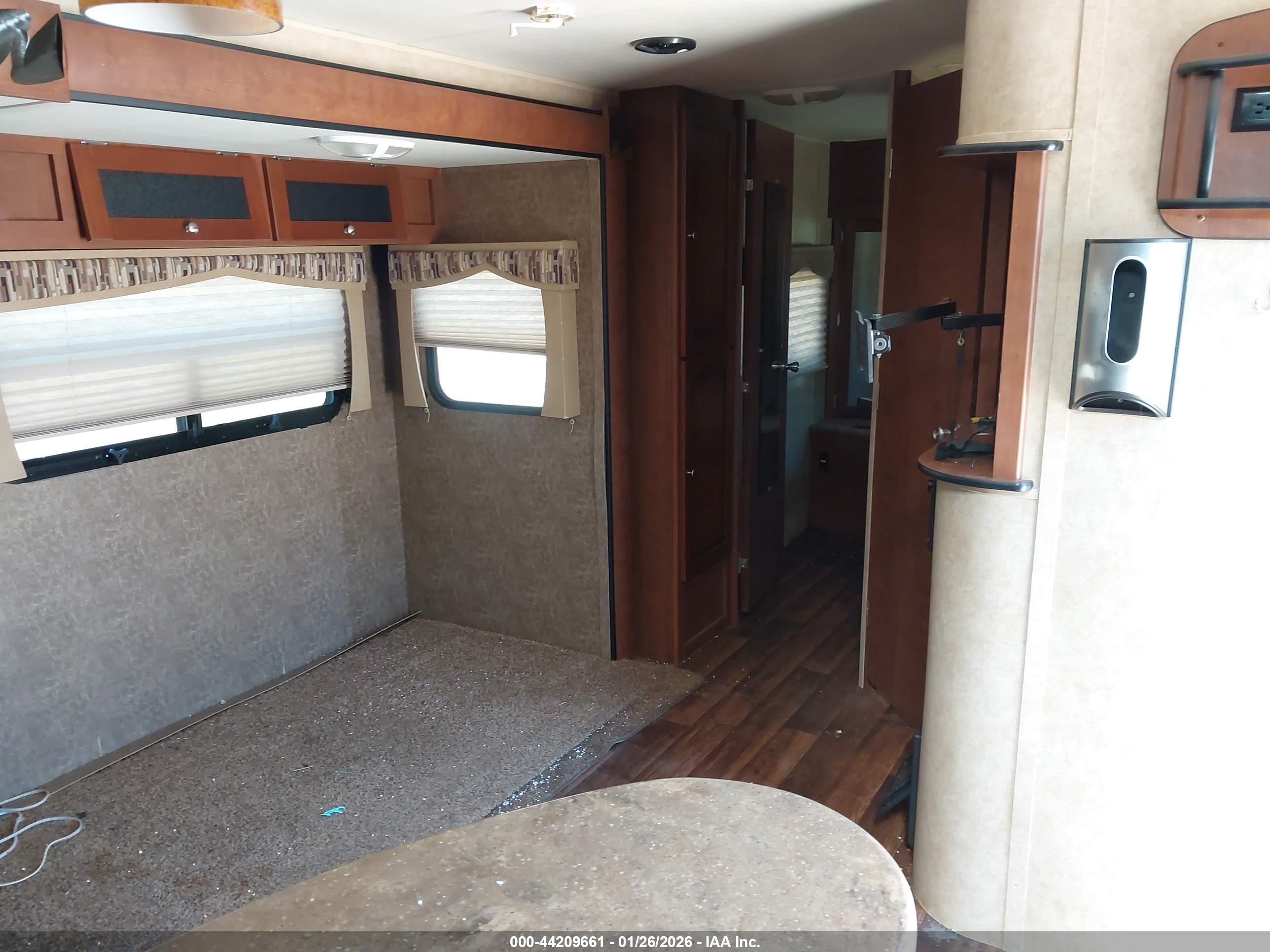 DUTCHMAN 36FT image 7